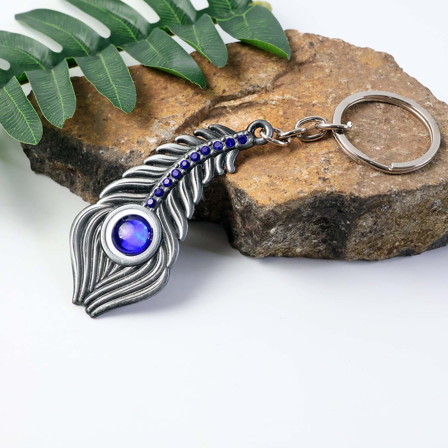 Elegant Metal Peacock Feather Keychain (1 Pc) - Image 3