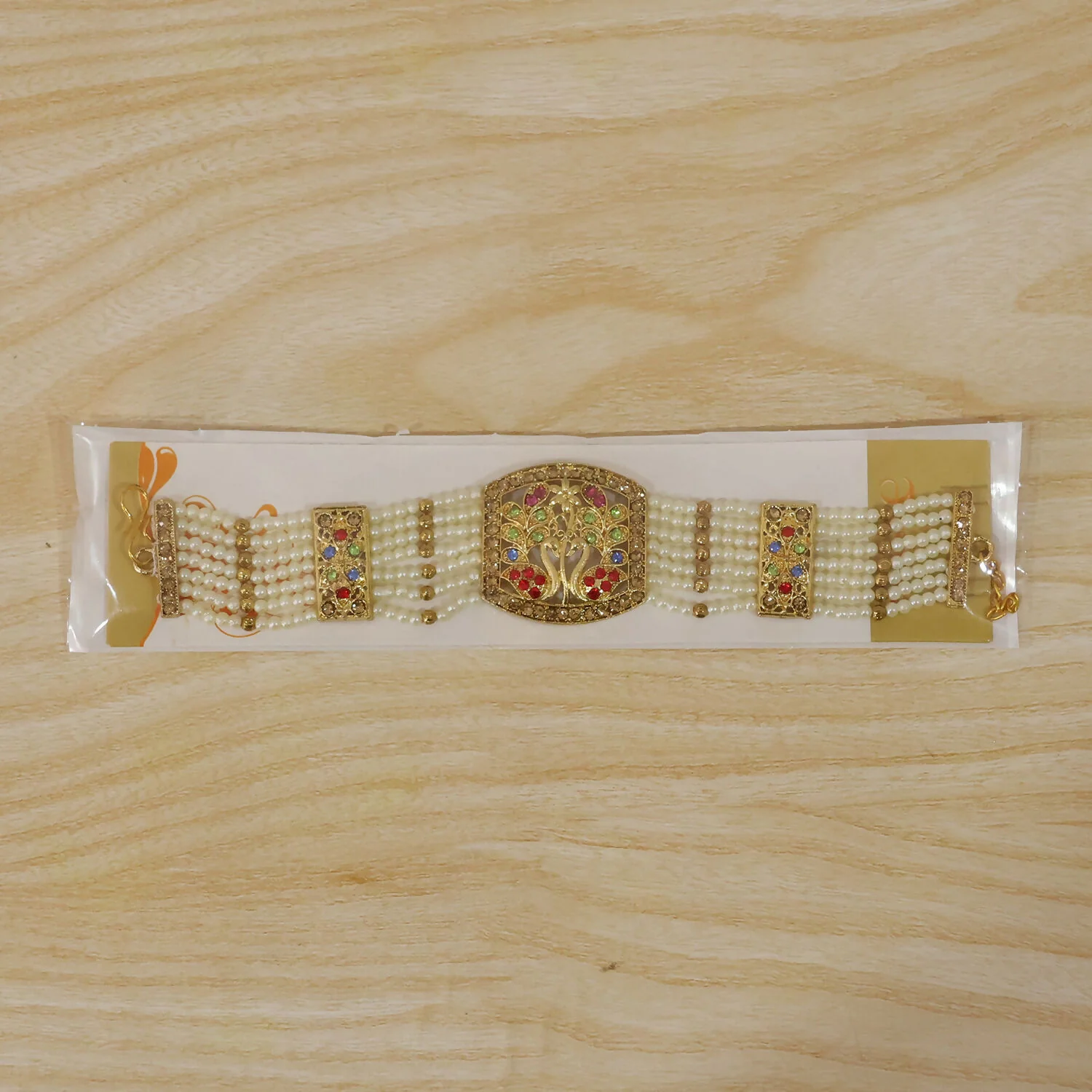 Elegant Pearl and Stone Encrusted Bridal Bracelet with Floral Design - Image 7