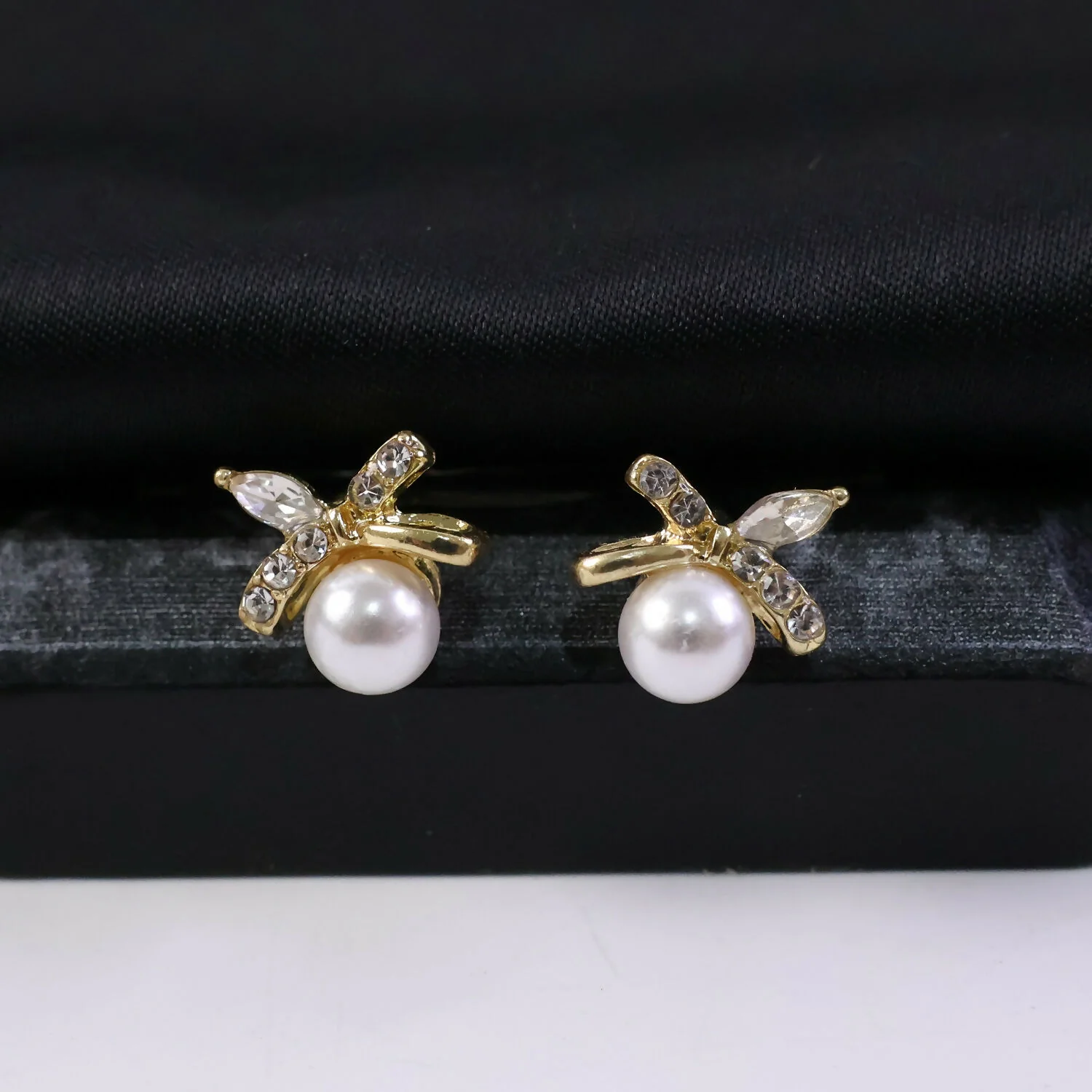 Elegant Pearl Butterfly Design Stud Earrings for Women and Girls - Image 3