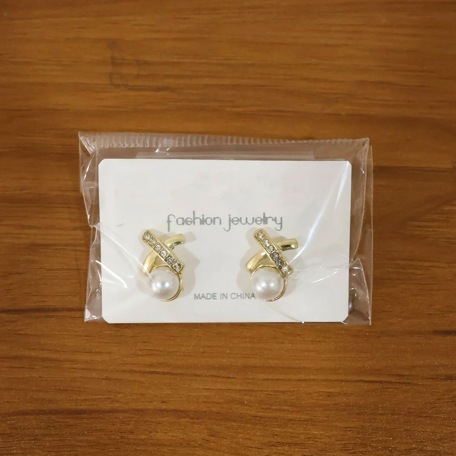 Elegant Pearl Crystal Stud Earrings for Women And Girls - Image 7