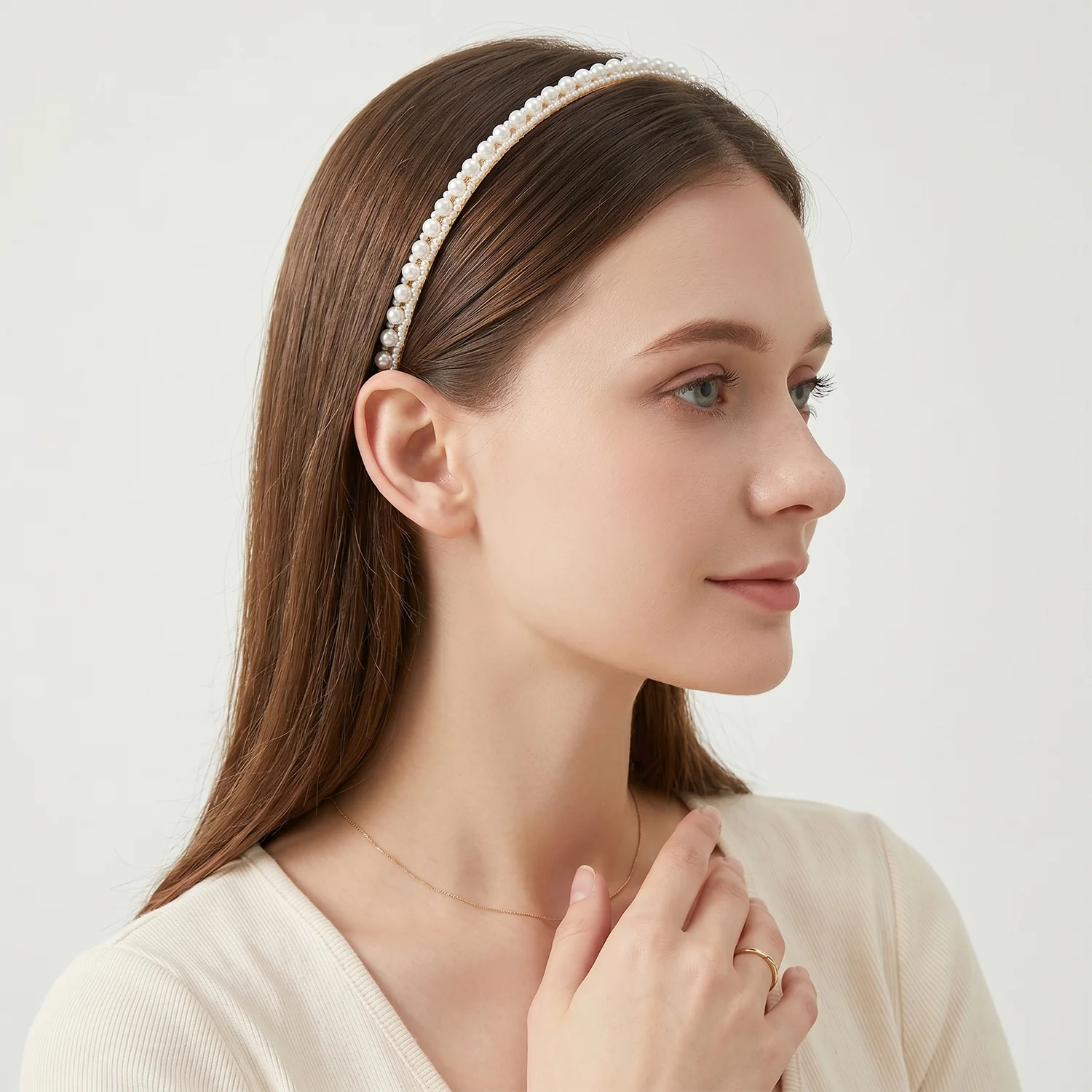 Premium Pearl Embellished Slim Hairband (1 Pc) - Image 3