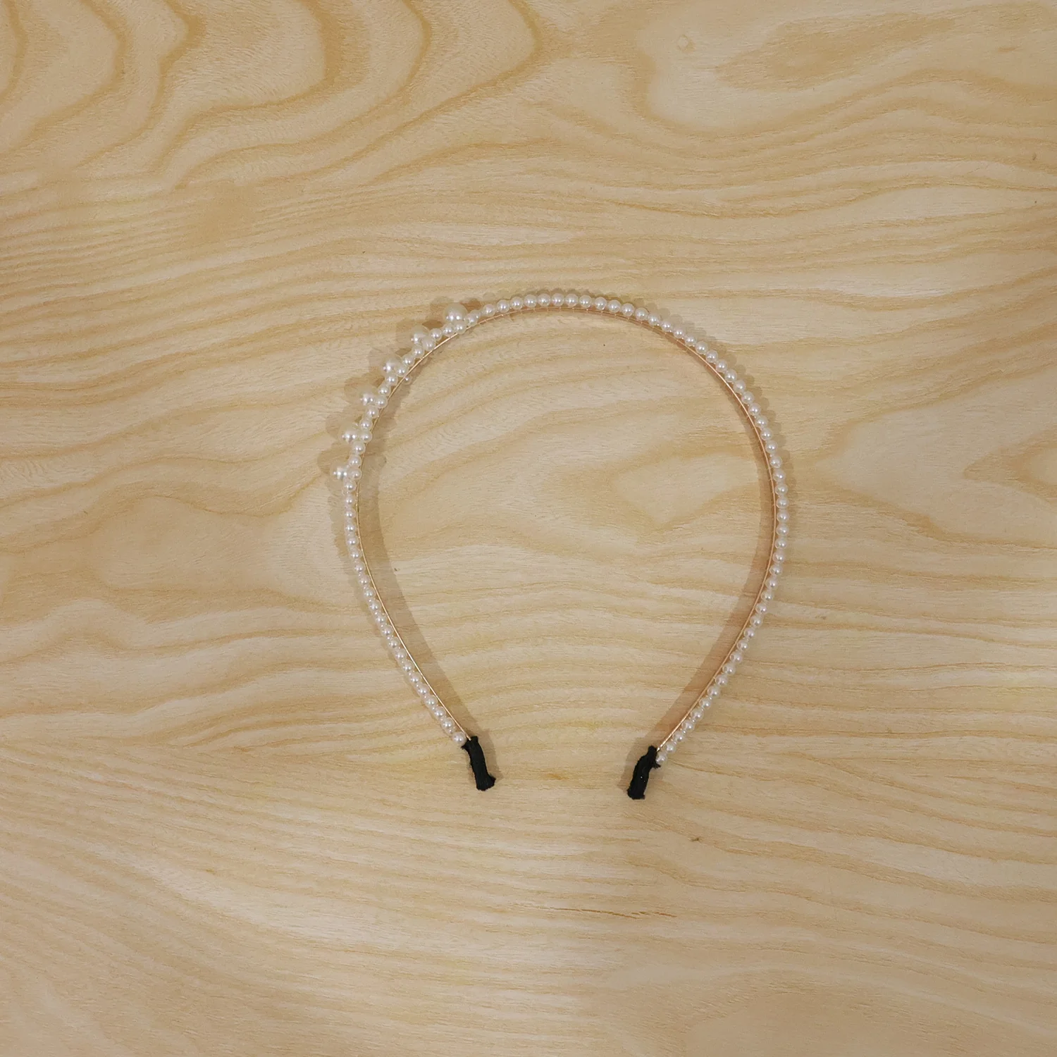 Pearl Beaded Designer Hairband for Women Stylish Headband (1 Pc) - Image 9