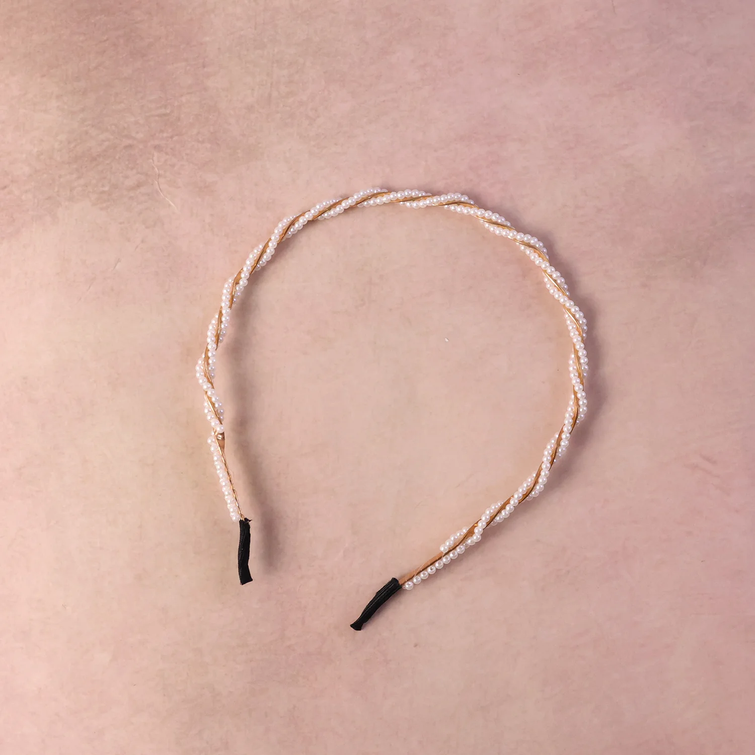 Elegant Pearl Design Hairband (1 Pc) - Image 8