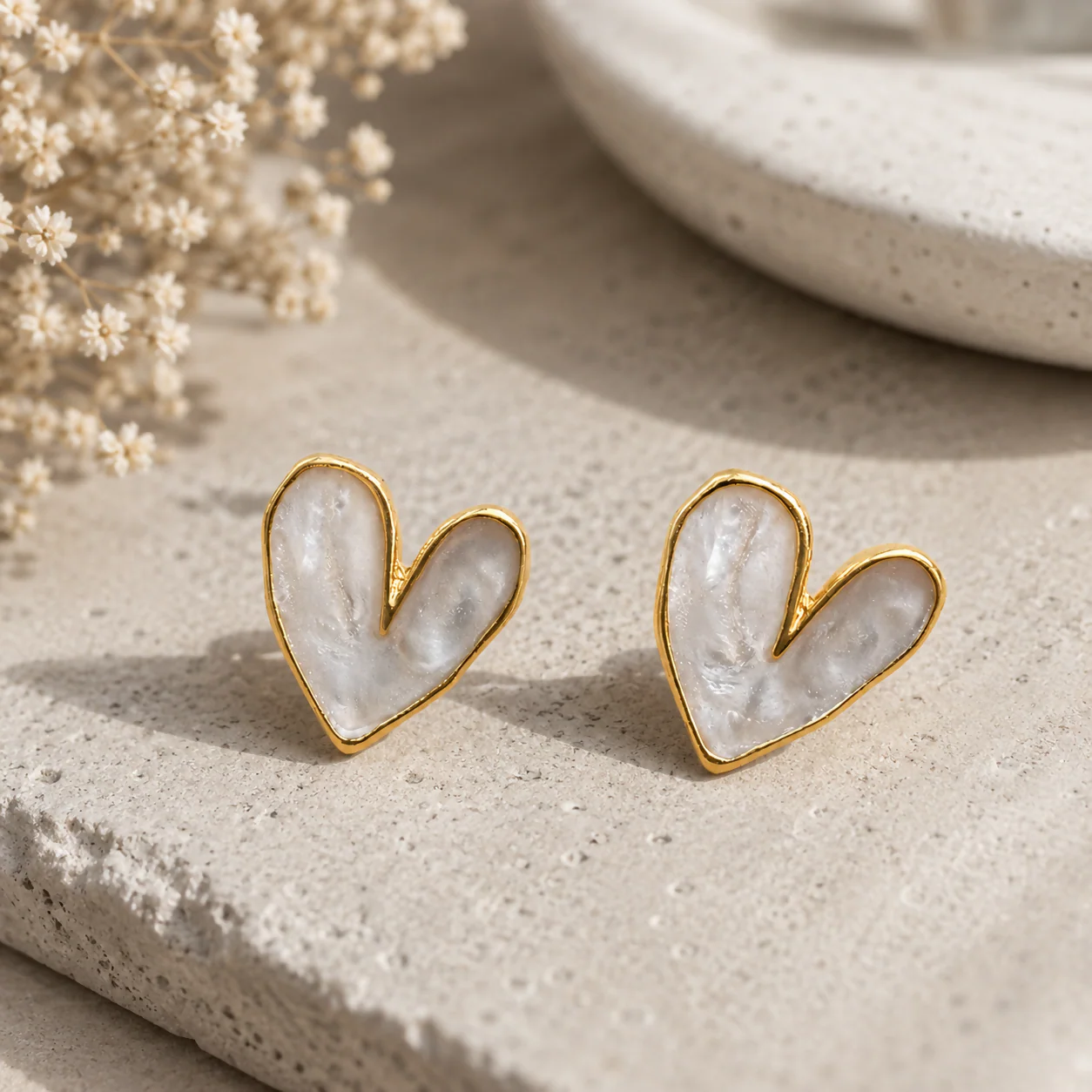 Elegant Pearl Heart Stud Earrings for Women Gold-Toned Minimal Earrings. - Image 2