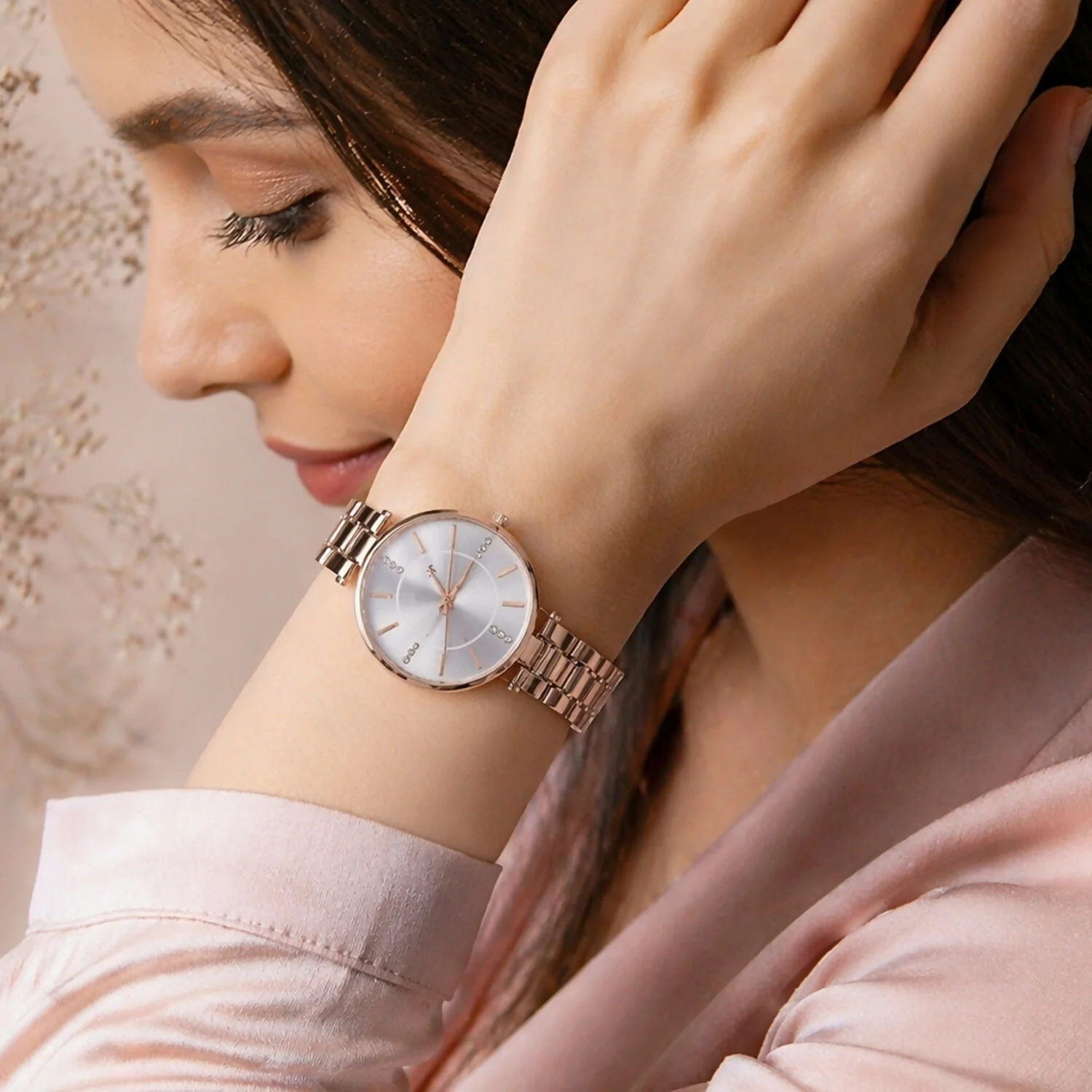 Elegant Rose Gold Analog Women’s Watch with Crystal Dial & Metal Strap - Image 4