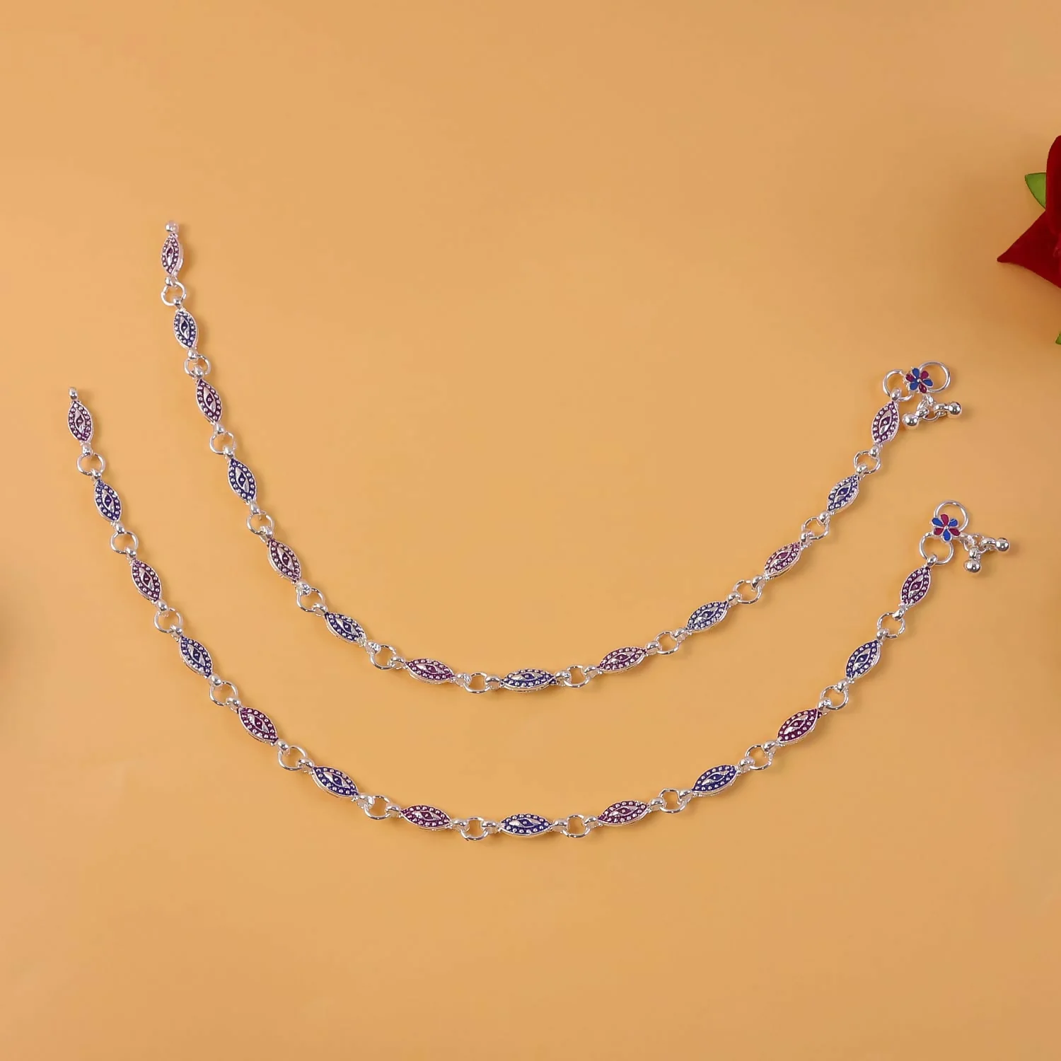 Elegant Silver Enamel Leaf Anklet Pair with Floral Charm - Image 4