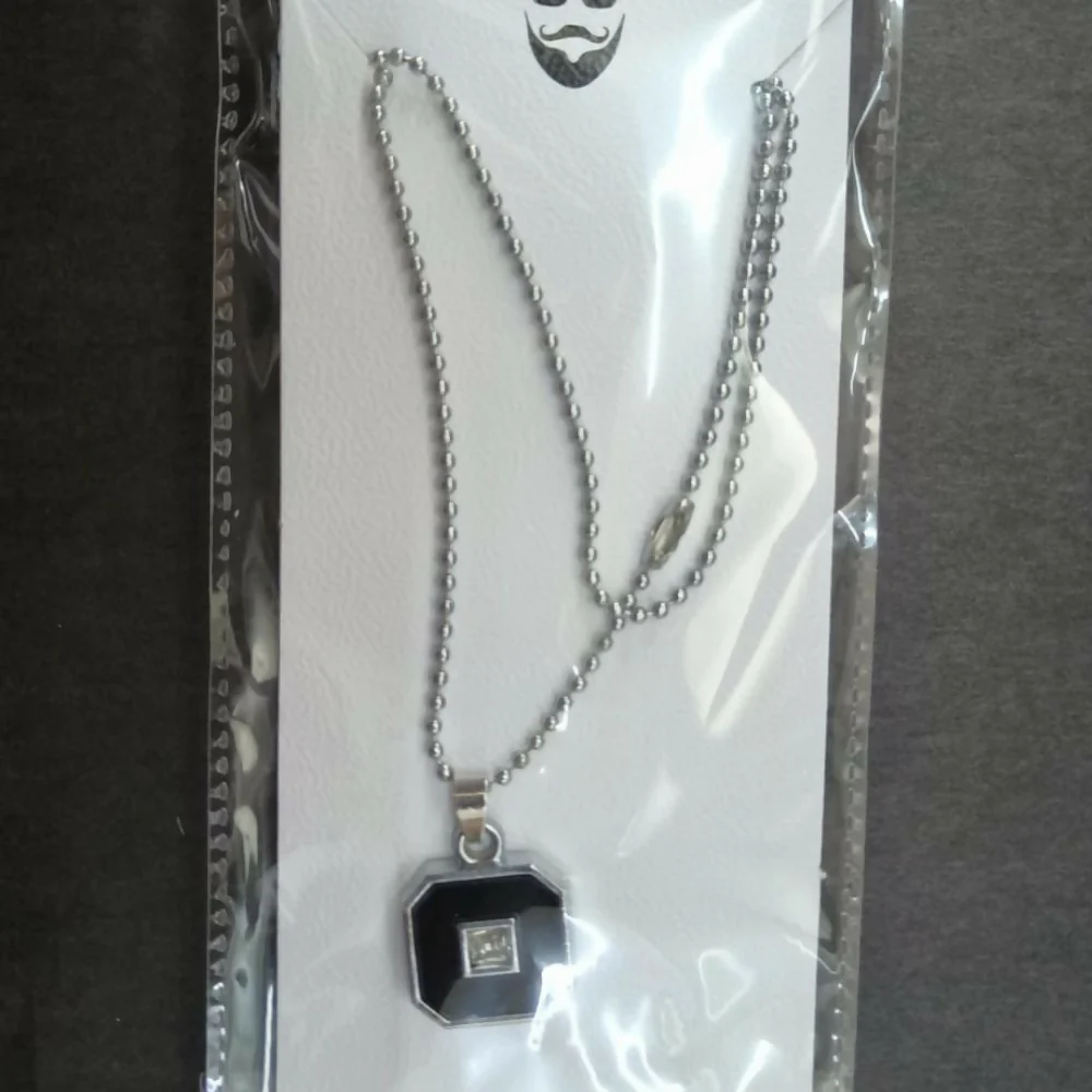 Elegant Silver Plated Black Square Pendant Necklace Stylish Chain Jewelry - Image 4