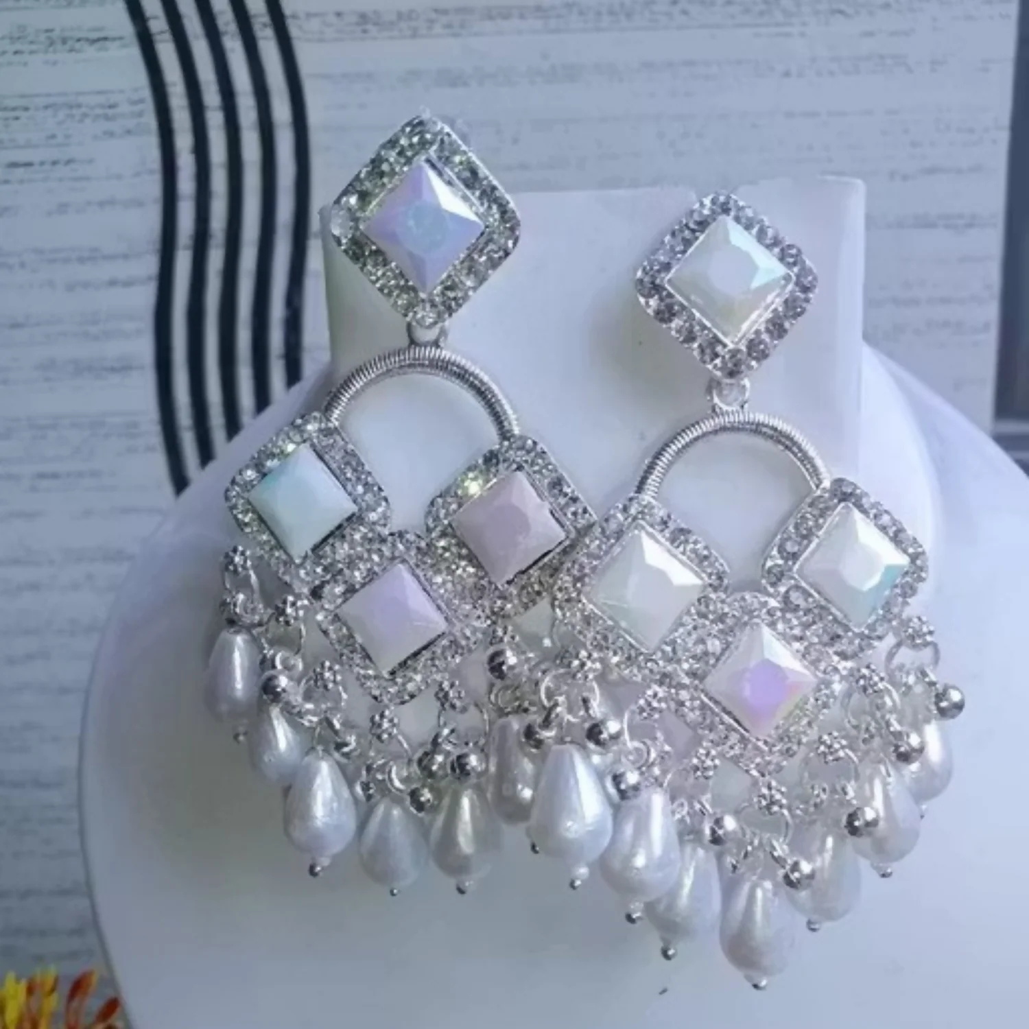 Elegant Silver Plated Chandelier Earrings Featuring Square Crystals and White Teardrop Beads - Image 4
