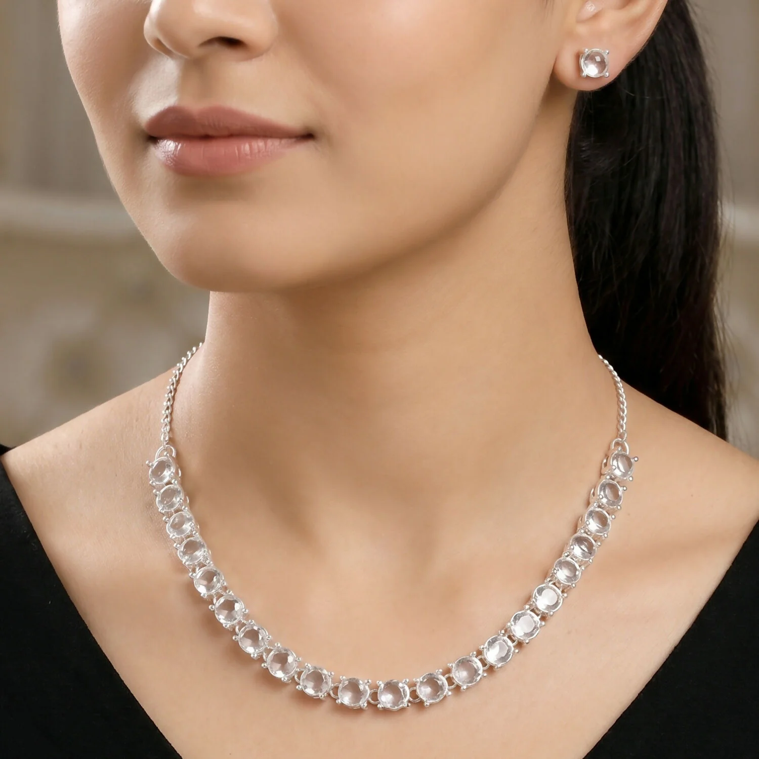 Elegant Silver-Plated Necklace Set with Clear Gemstones and Matching Earrings - Image 3