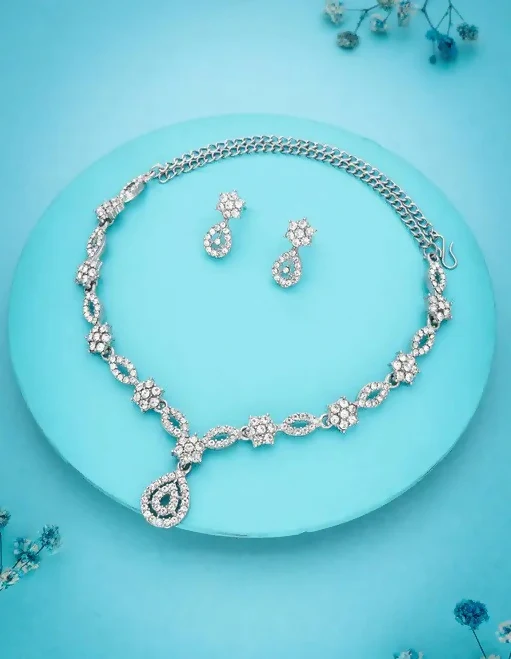 Elegant Silver-Toned American Diamond Jewellery Set - Image 4