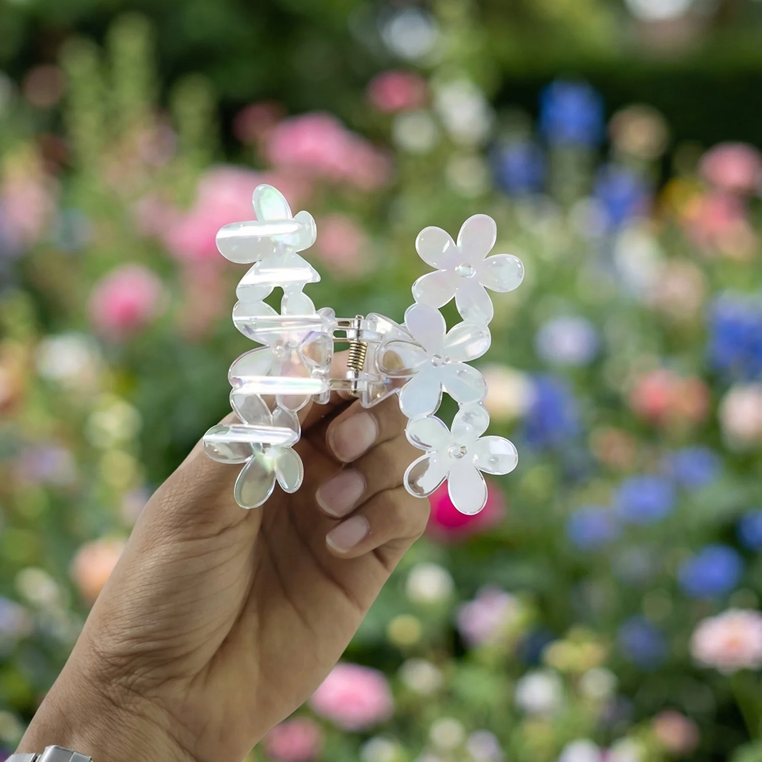 Elegant Transparent Floral Hair Claw Clip (1 Pc) - Image 7
