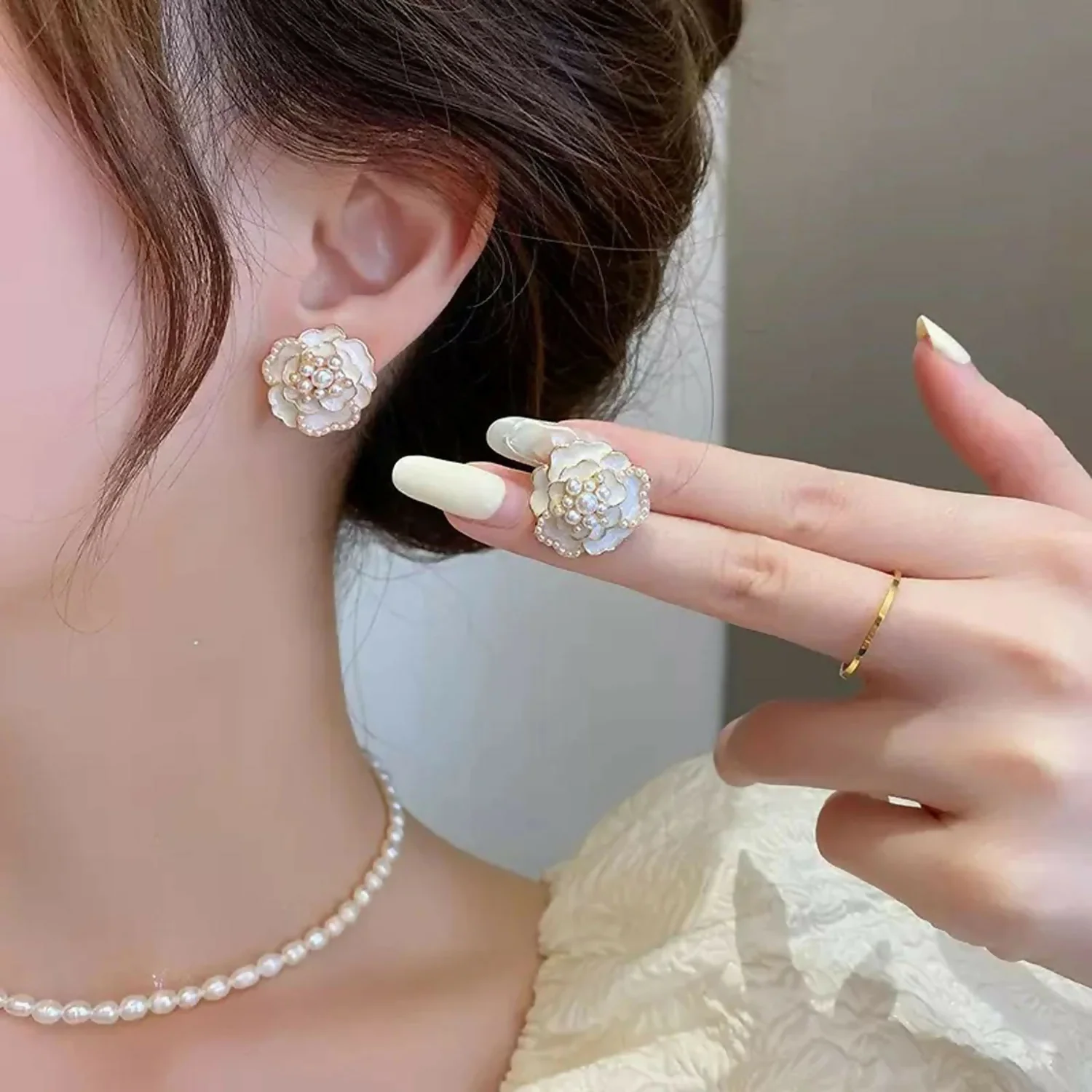 Elegant White Floral Studs with Micro-Pearl Accents – Chic Korean Style Jewelry - Image 2