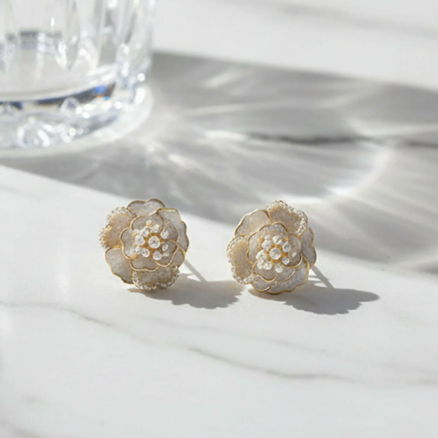 Elegant White Floral Studs with Micro-Pearl Accents – Chic Korean Style Jewelry - Image 4