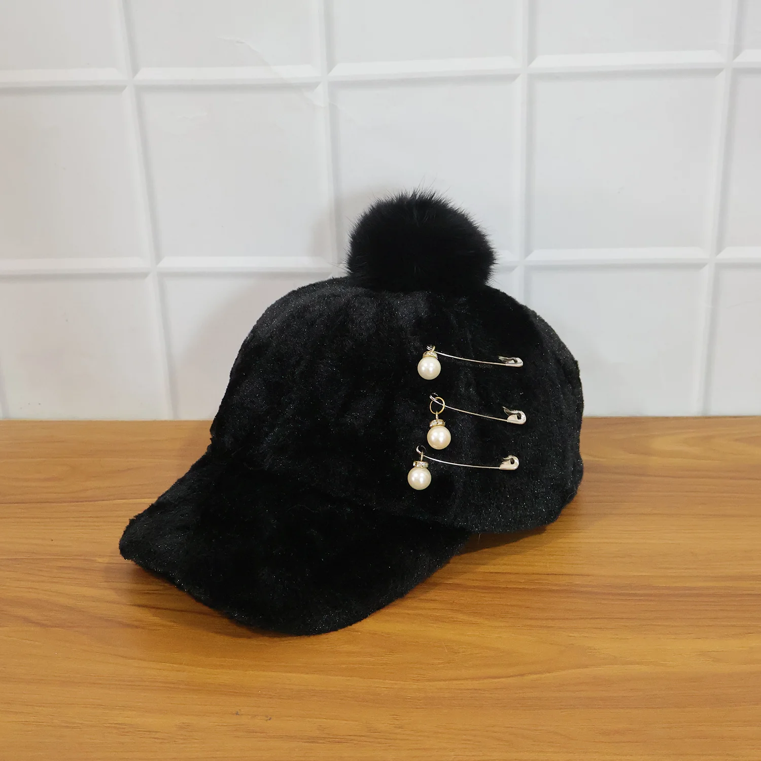 Elegant Winter Fur Cap for Women (1 Pc) - Image 9