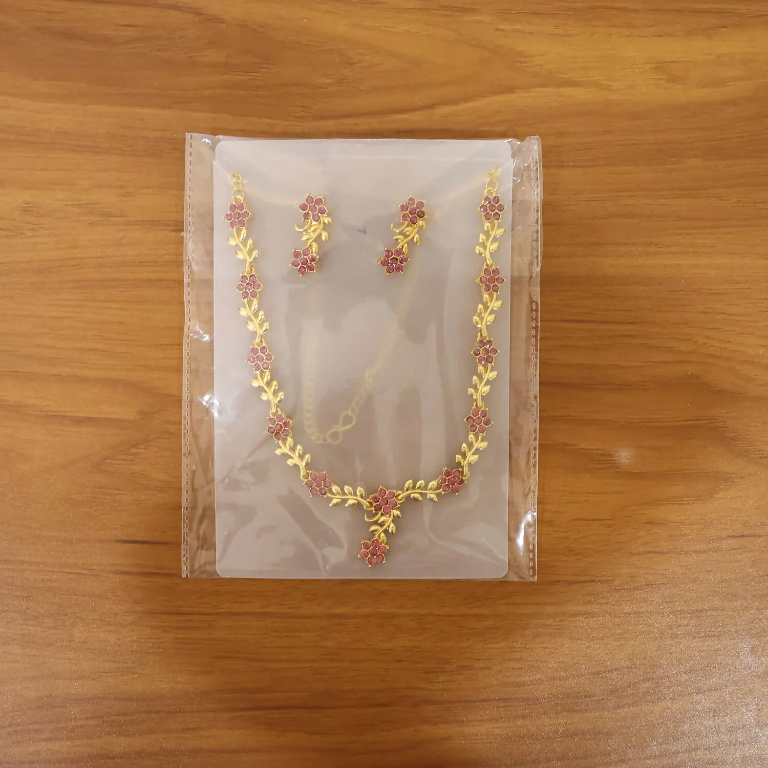 Everlasting Bloom V-Necklace with Ruby Floral Design and Elegant Gold Detailing,The Crimson Vine Collection (Geri Lal Bel), Ruby Petals Harmony Set, Nature’s Bloom Red Necklace, Garnet Glint Set, Floral Splendor ruby set - Image 8