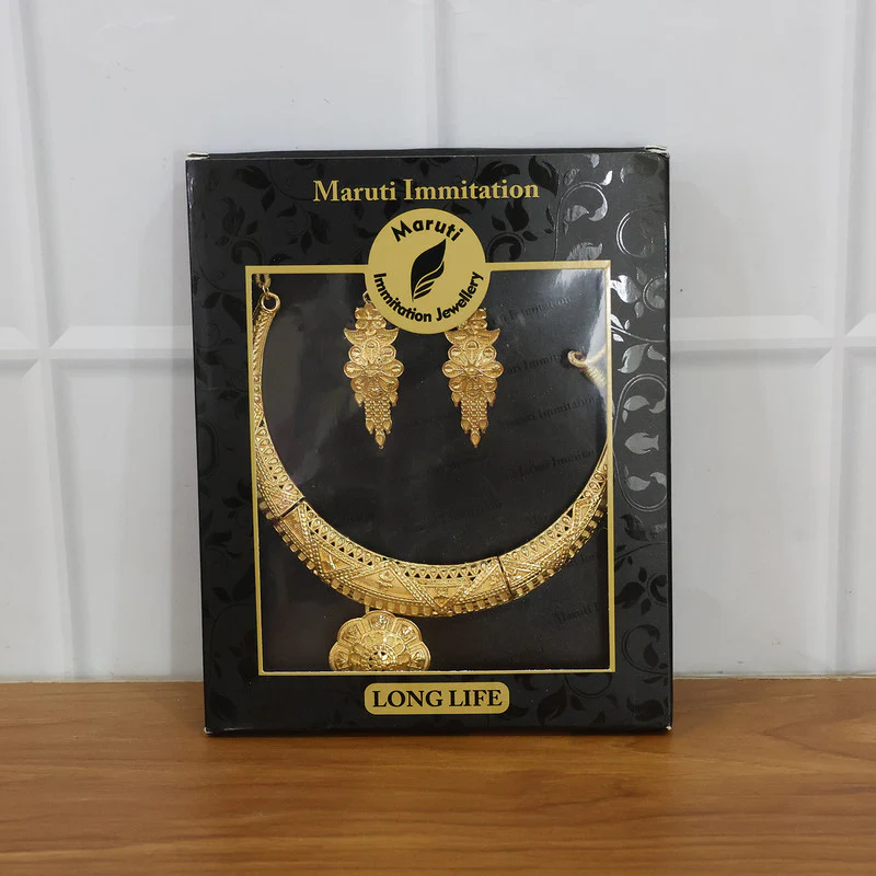 Exclusive Crescent-Style Gold-Plated Necklace Set with Traditional Engraved Detailing - Image 6