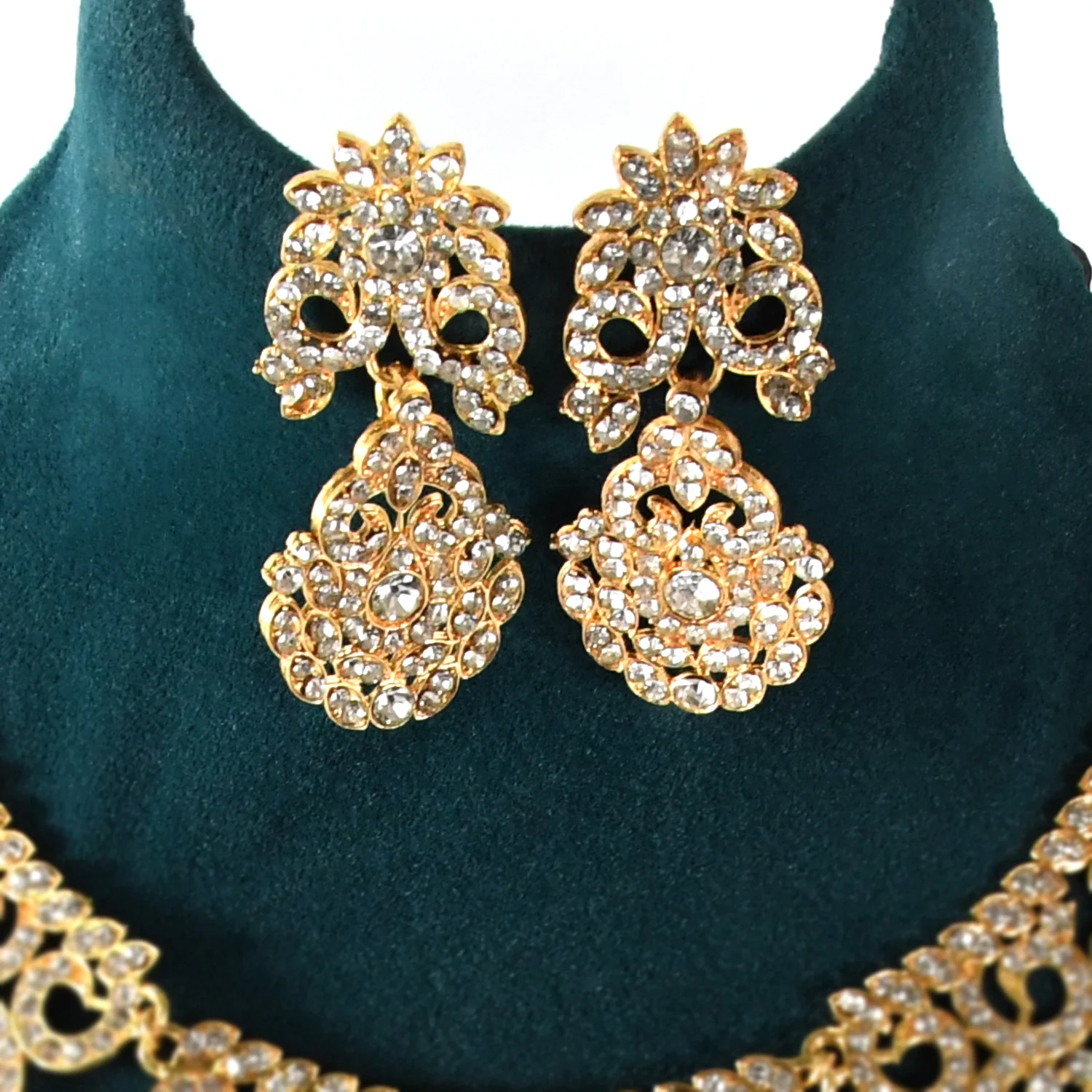 Exquisite Diamond Rani Haar - A Regal Touch of Elegance - Image 4