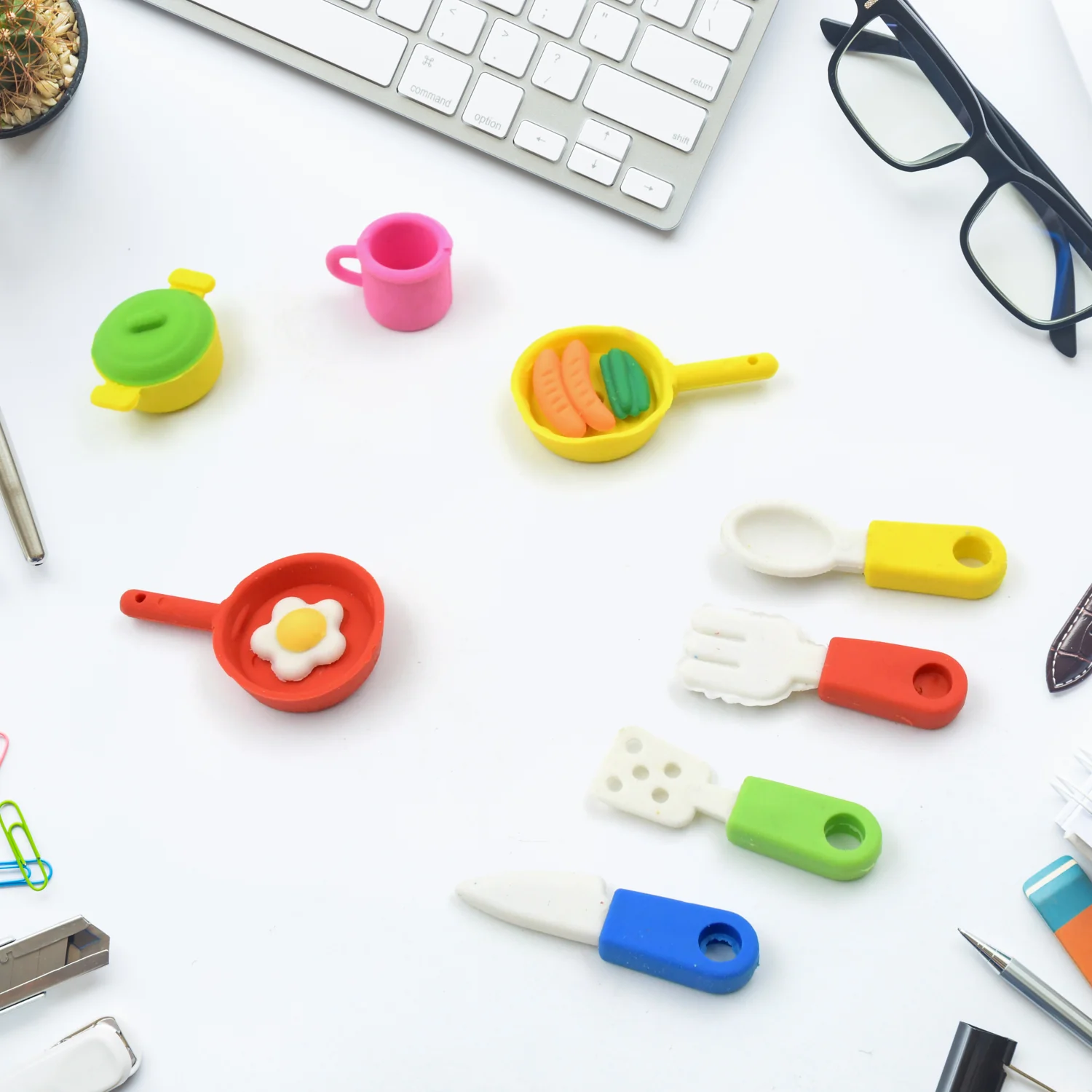 Fancy & Stylish Mini Erasers for Kids (8 Pc Set) - Fun Designs, Party Favors - Image 6