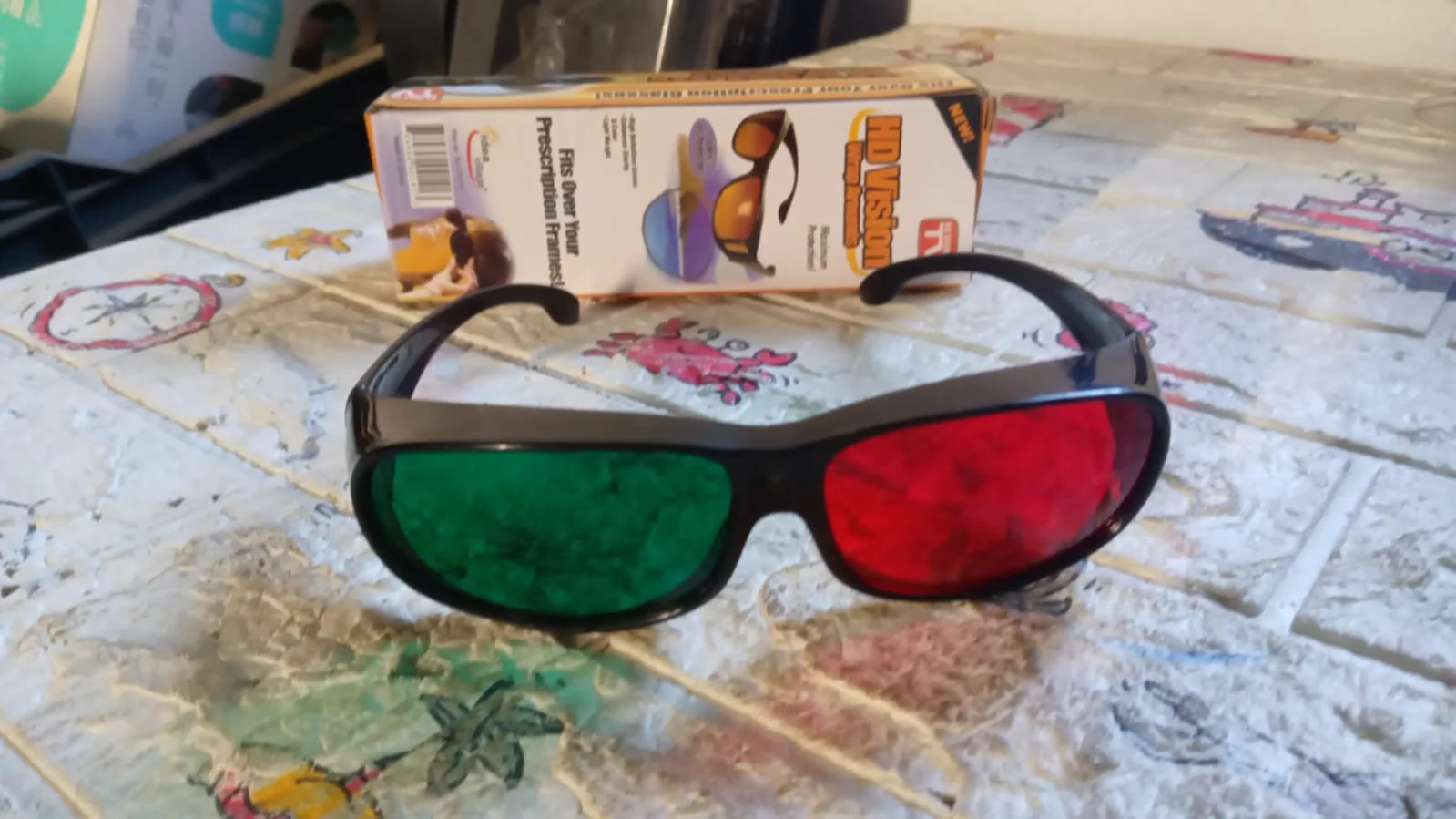Stylish UV-Protected Sunglasses for All-Day Comfort – Perfect for Any Light! (1 Pc) - Image 8