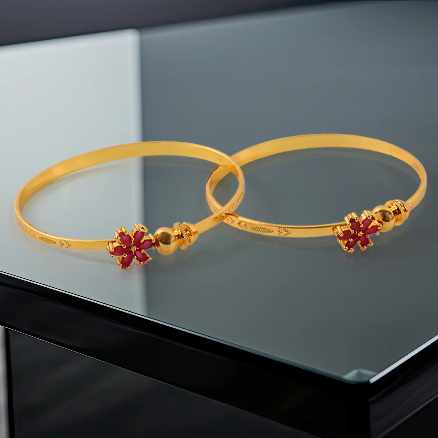 Fashion Latest Traditional Design Gold Plated Adjustable Bracelet Bangles for Women - Image 2