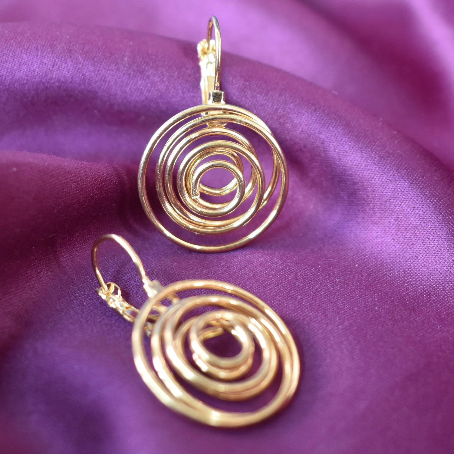 Fashionable Earring Set with Sparkling Gemstone Accents - Image 4