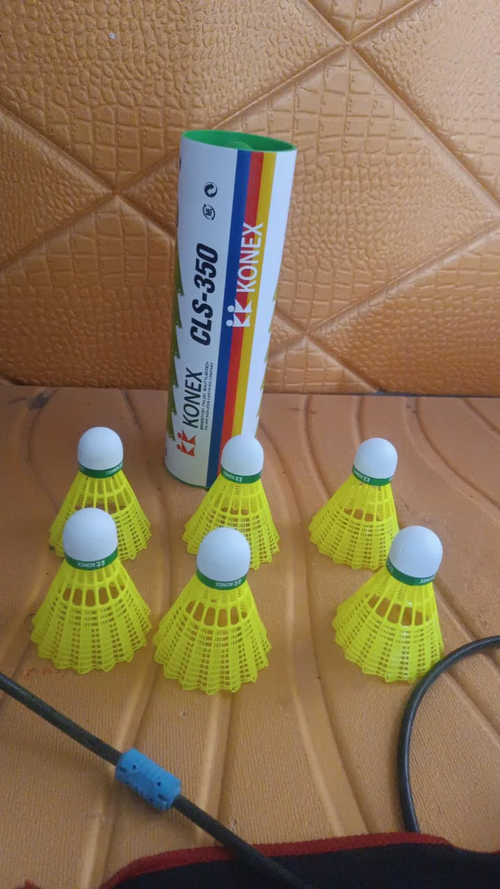 Konex Durable Plastic Shuttlecock (6 Pcs Set) - Image 7