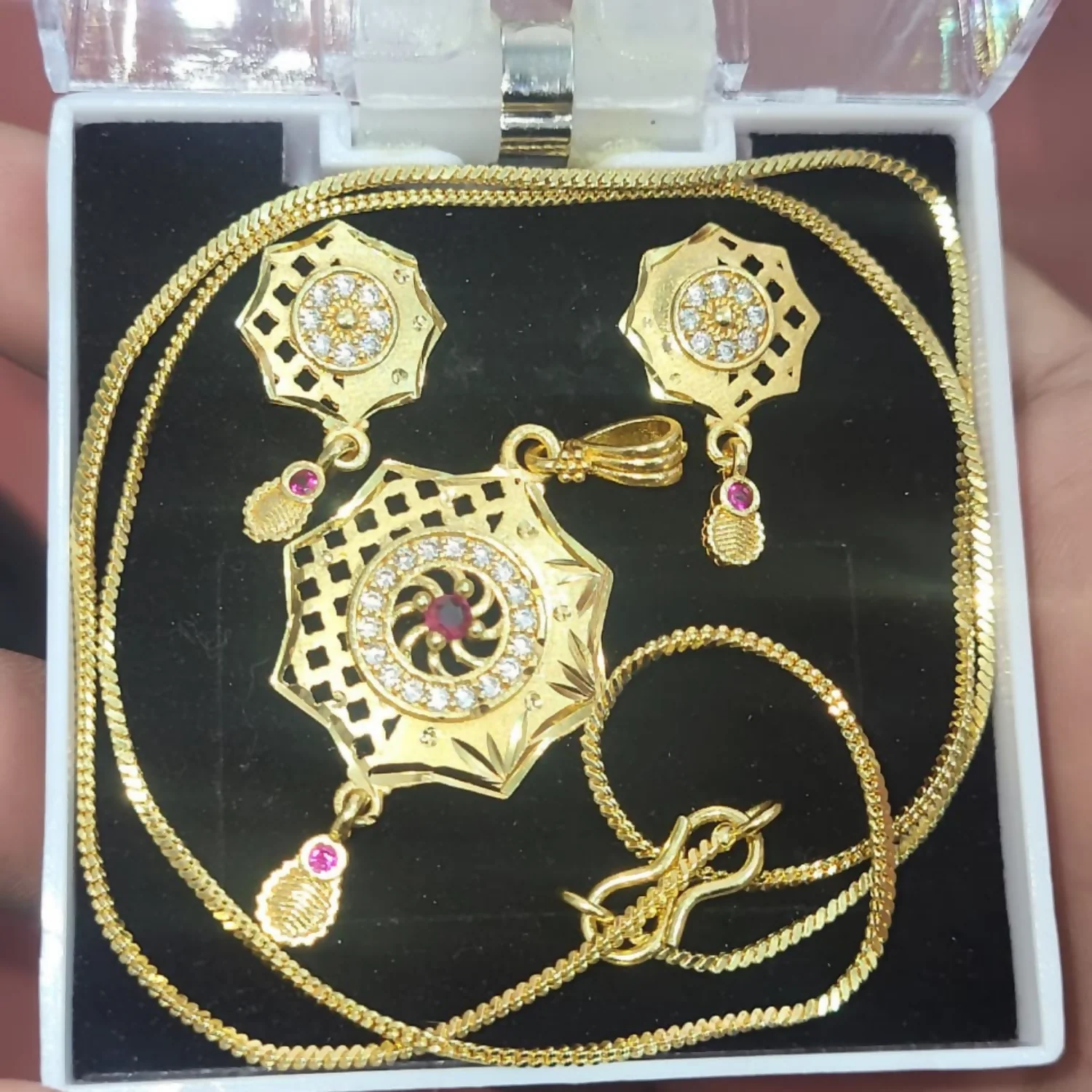 Floral Disc Gold Pendant and Earring Set Elegant Traditional Jewelry for Women - Image 4