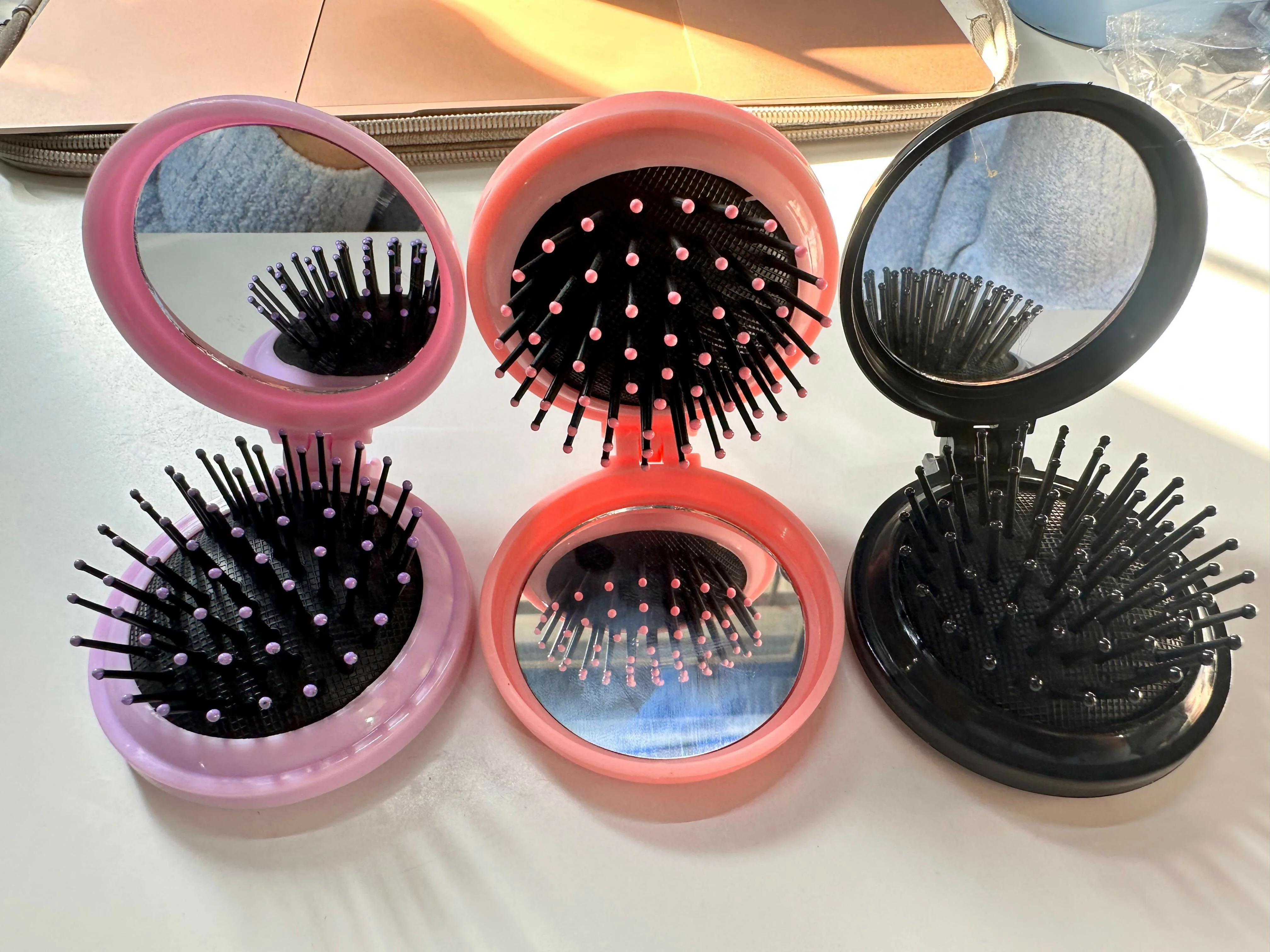 Foldable Hair Brush with Mirror Compact Travel Hair Comb for Women & Girls(COLOR MAY VARY) - Image 10