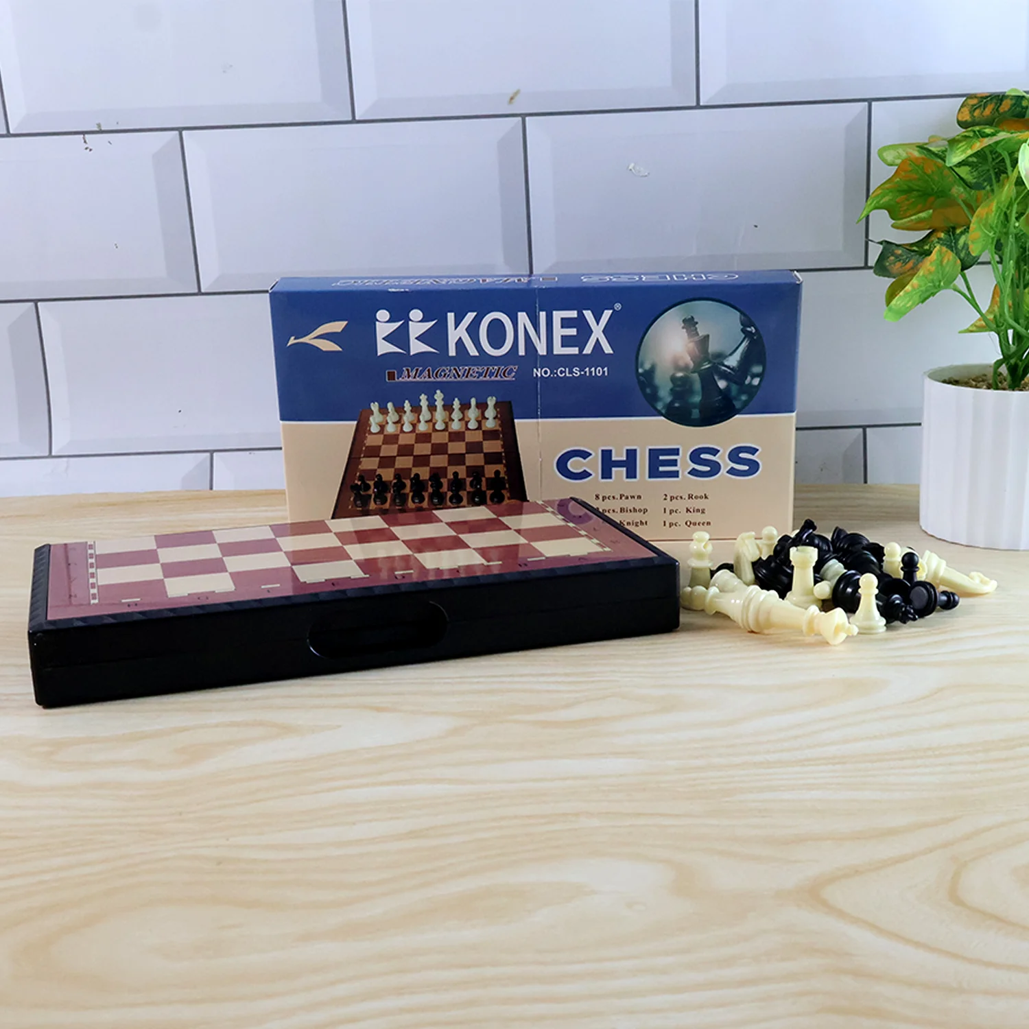 Foldable Magnetic Chess Board Game Set (24 x 24 Cm) - Image 7