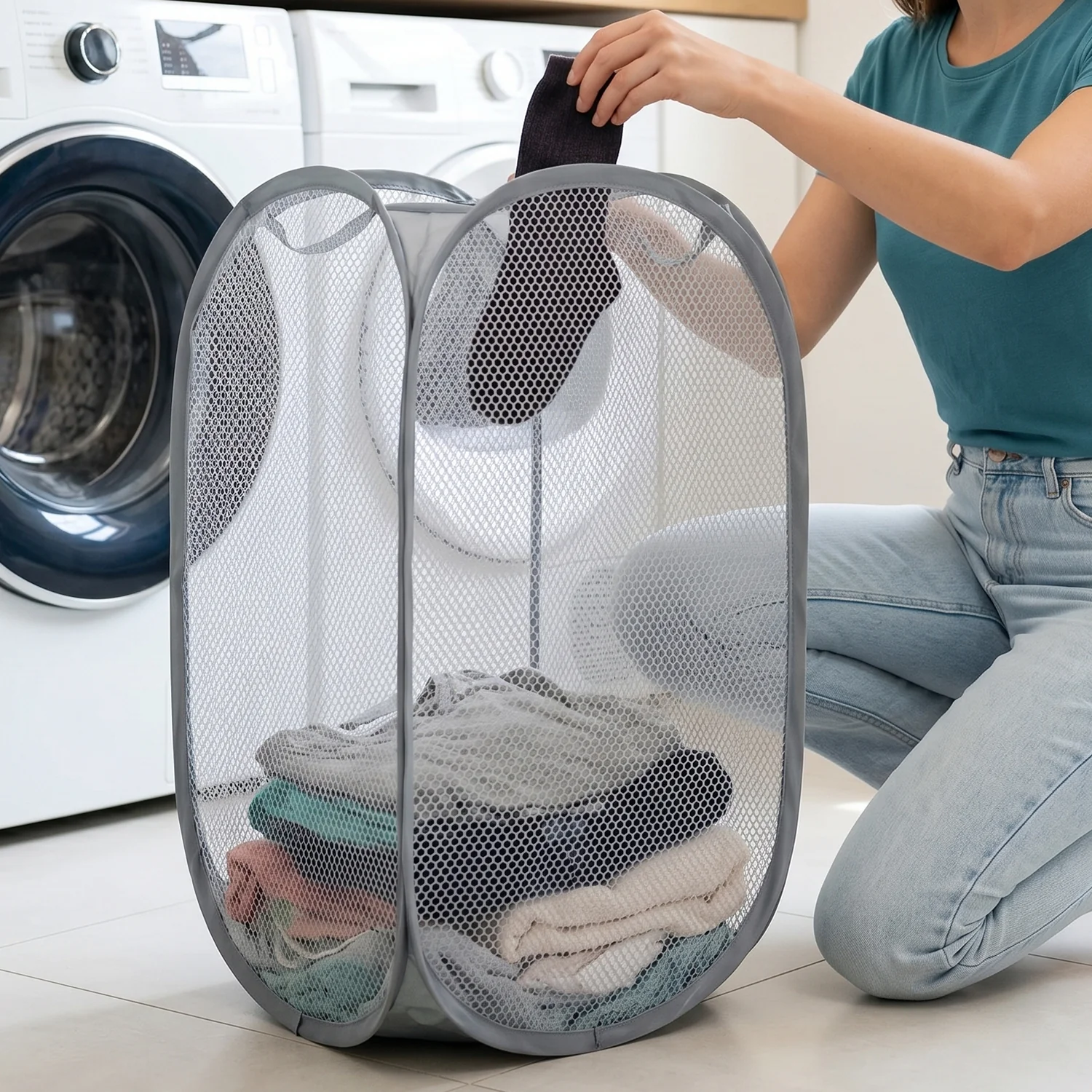 Foldable Mesh Laundry Bag Hamper (1 Pc, 50x32x32 Cm) - Image 3