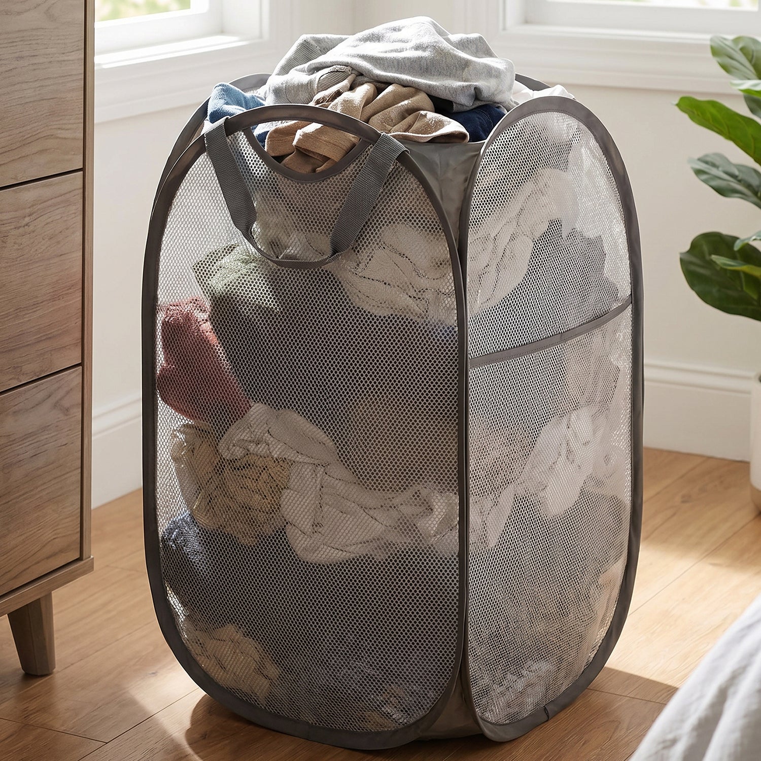 Foldable Mesh Laundry Basket Clothes Storage Bag (1 Pc, Mix Design & Size) - Image 4