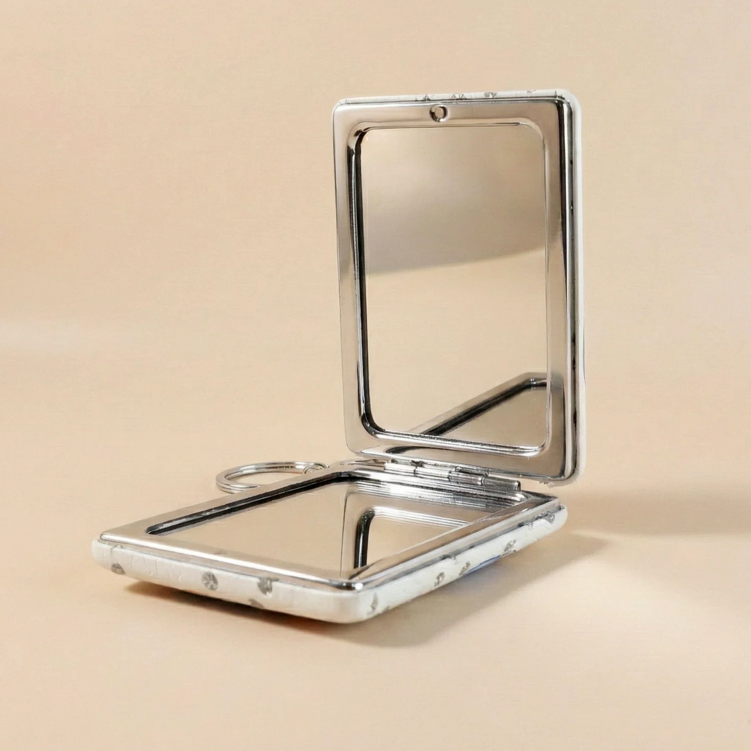 Foldable Mirror Keychain – (1 Pc) - Image 9