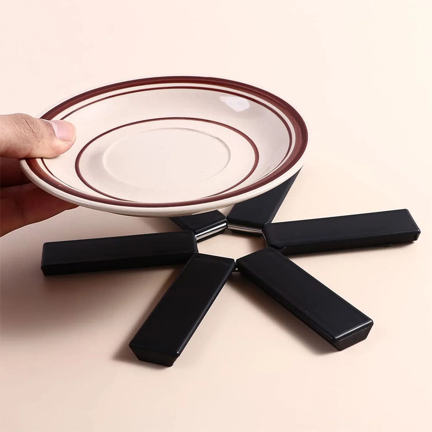Folding Insulated Pad for Hot Pots - Foldable Trivet Mats (1 Pc) - Image 6