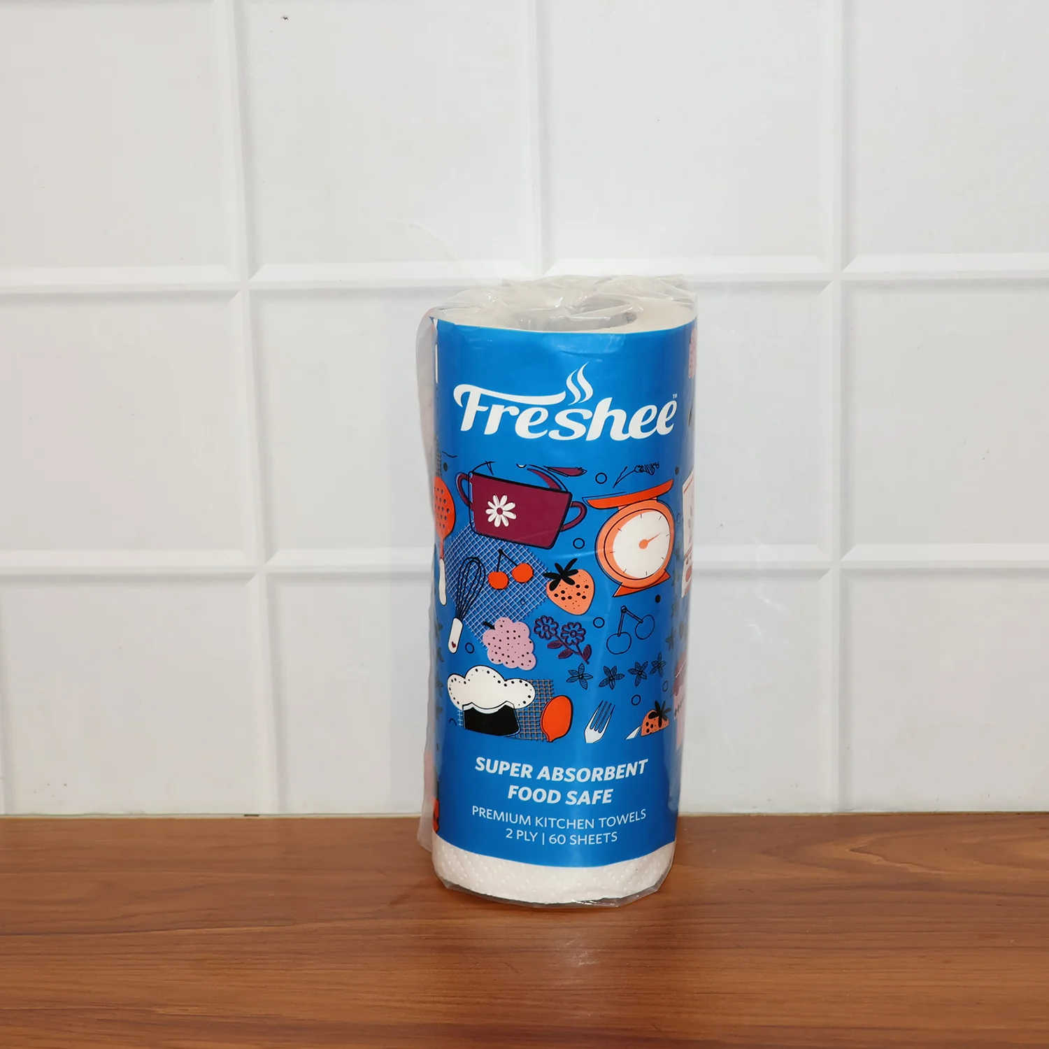 Freshee Kitchen Paper Towel Roll - 60 Sheets (21.5 × 22 cm Each) - Image 9