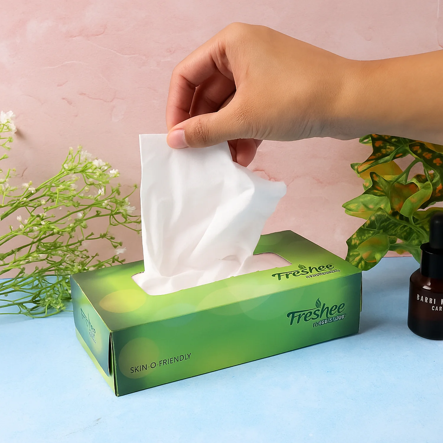 Freshee Premium Skin-Friendly Facial Tissues — 100 Pc Box (18 x 20 cm) - Image 3