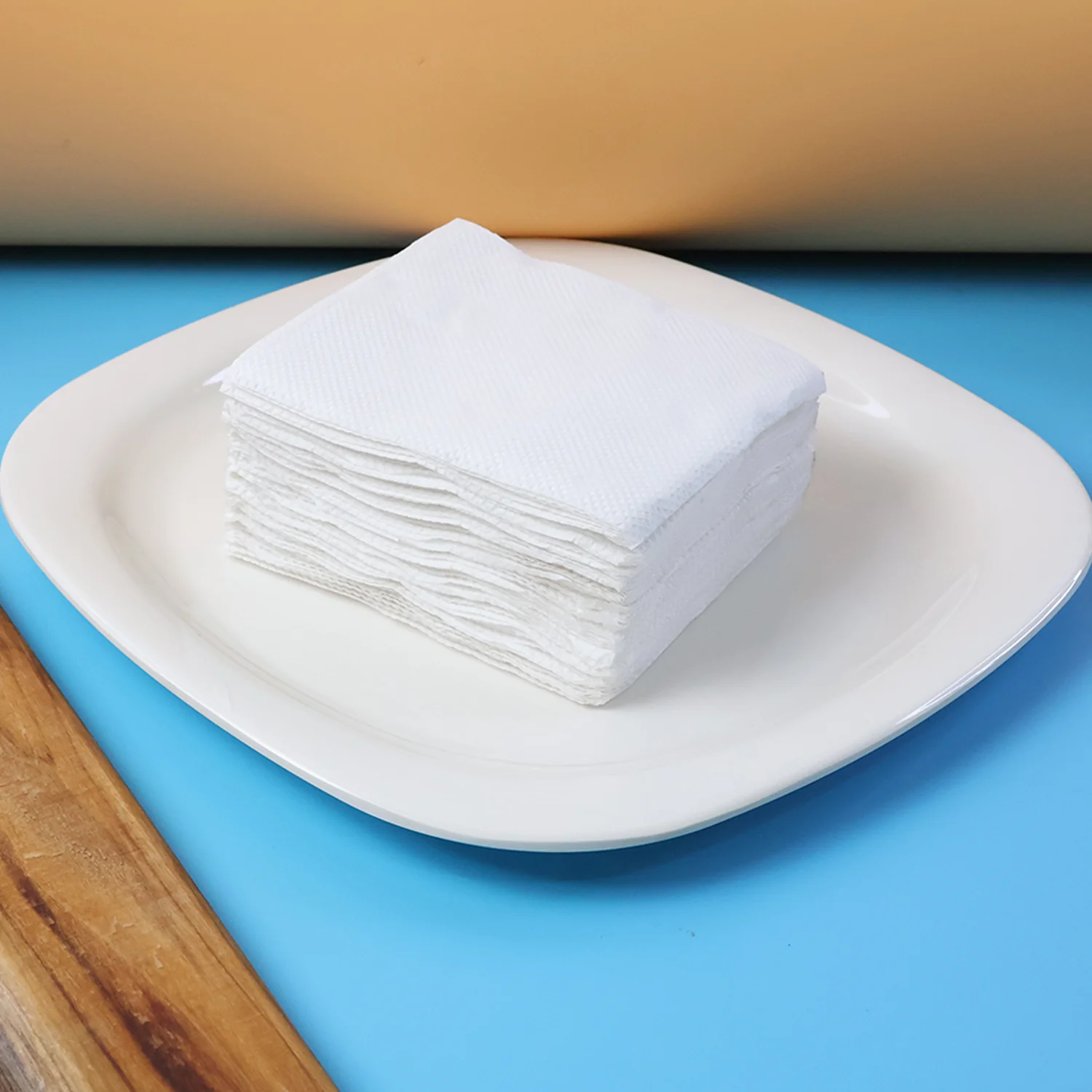 Freshee Premium Ultra-Soft Disposable Paper Napkins — 50 Pc (23 x 25 cm) - Image 3