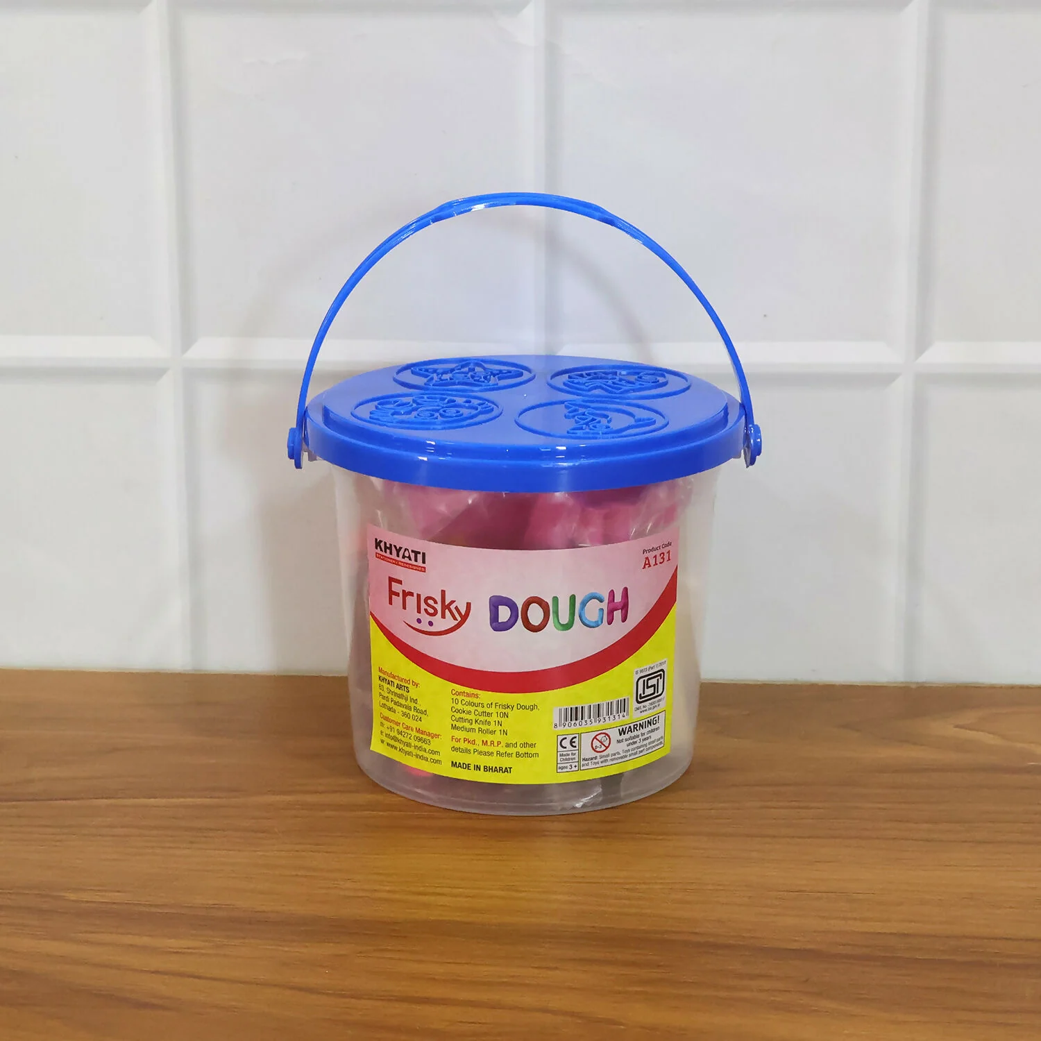 Frisky Dough Creative Clay Play Set with 10 Colours & Shape Cutters - Image 7