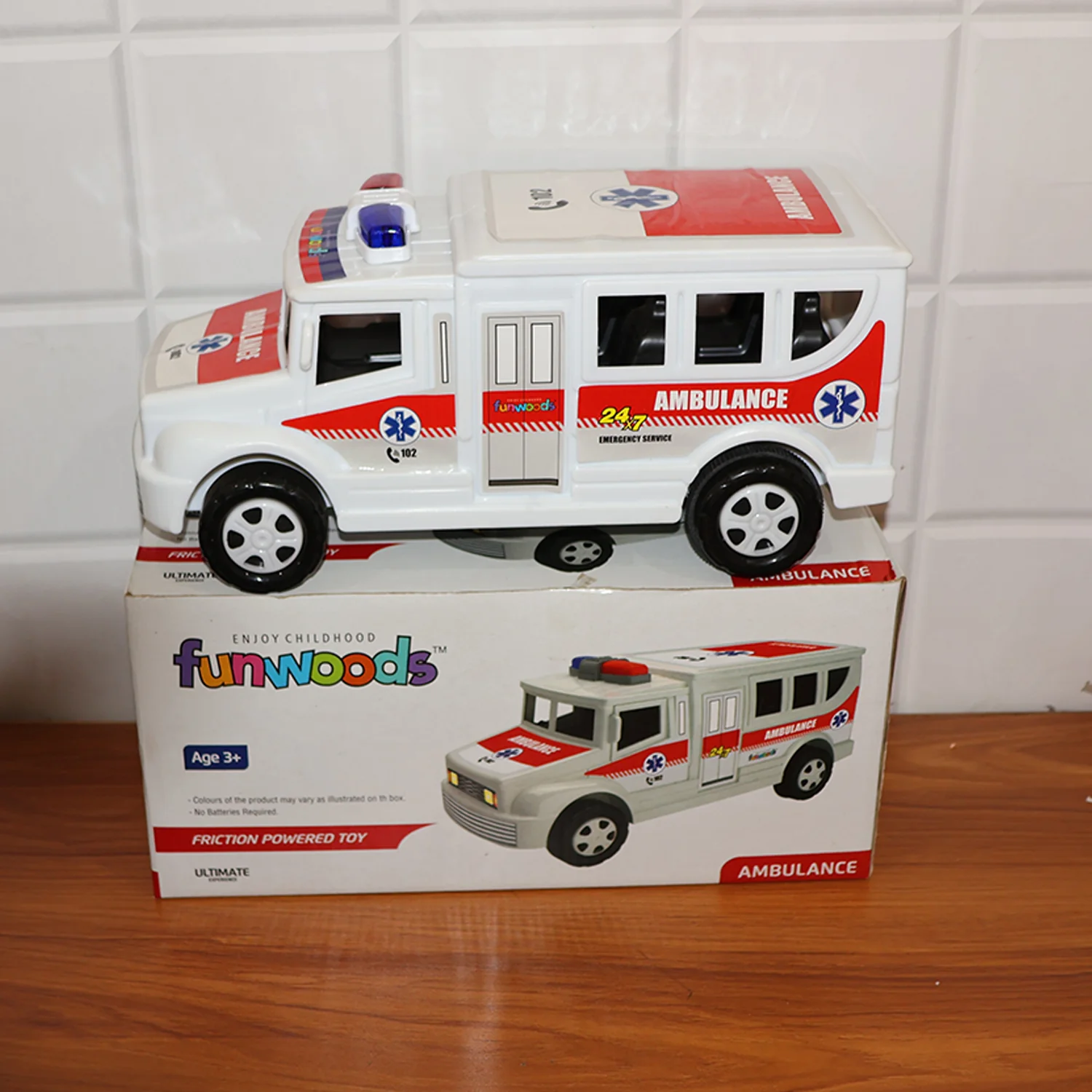 Funwoods Friction Powered Ambulance Toy for Kids (1 Pc) - Image 8