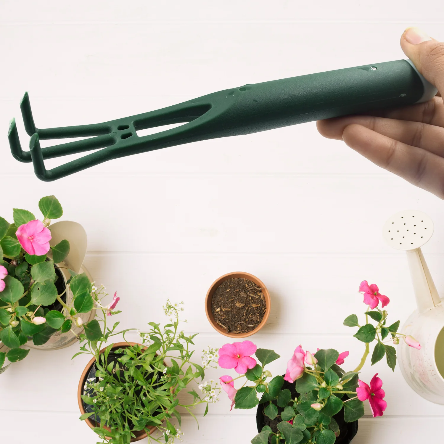 Heavy Duty Garden Trowel – Mini Gardening Tool for Digging, Planting & Potting - Image 6