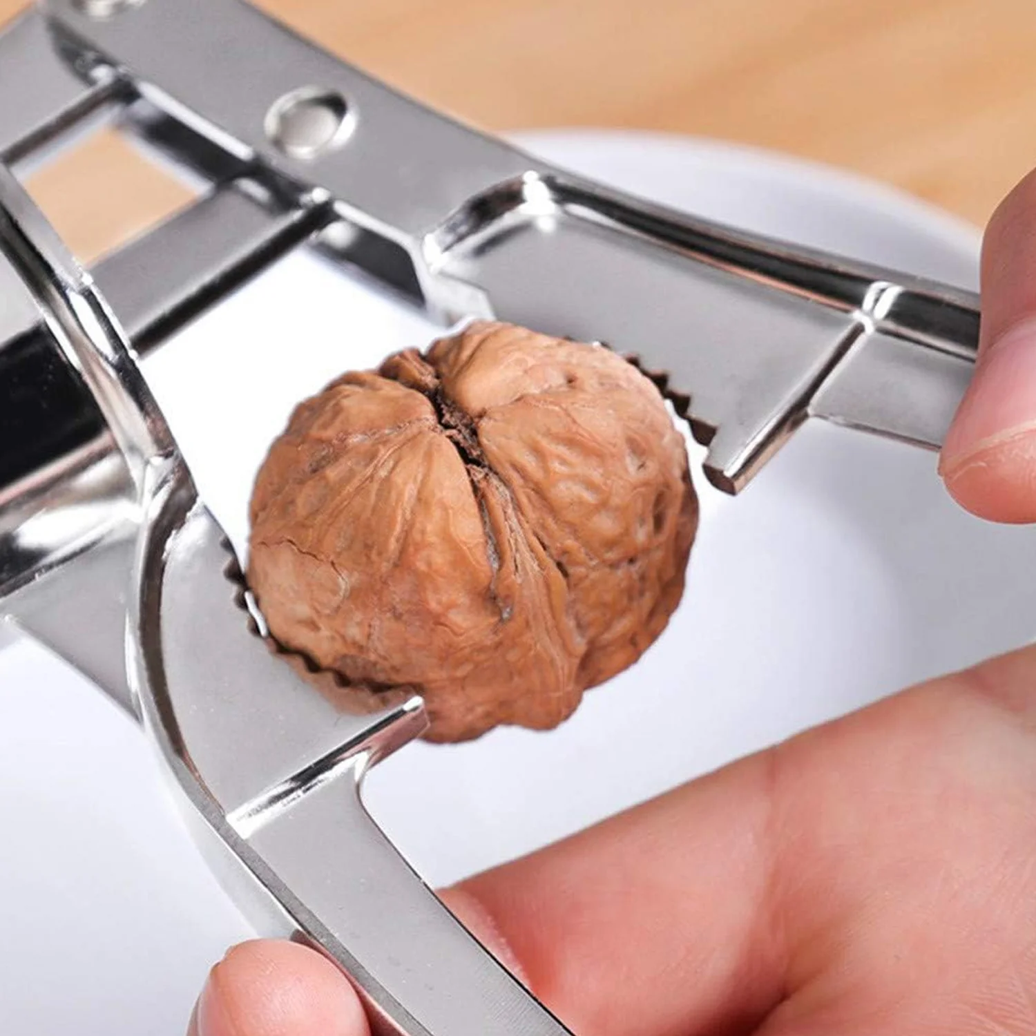 2 in1 Garlic Masher Premium Garlic Press & Walnut Cracker Opener (1 Pc) - Image 4