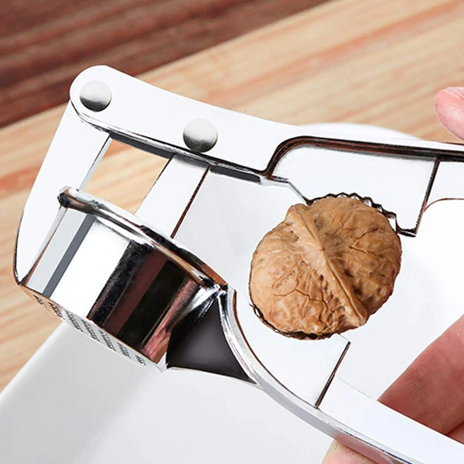 2 in1 Garlic Masher Premium Garlic Press & Walnut Cracker Opener (1 Pc) - Image 6