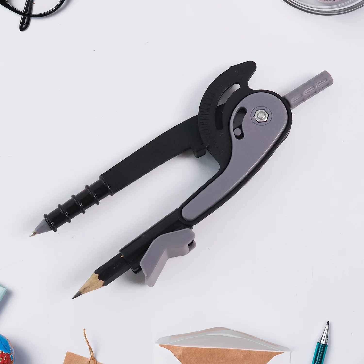 2-Piece Geometry Protractor Set with Lock and Transparent Protractor - Image 3