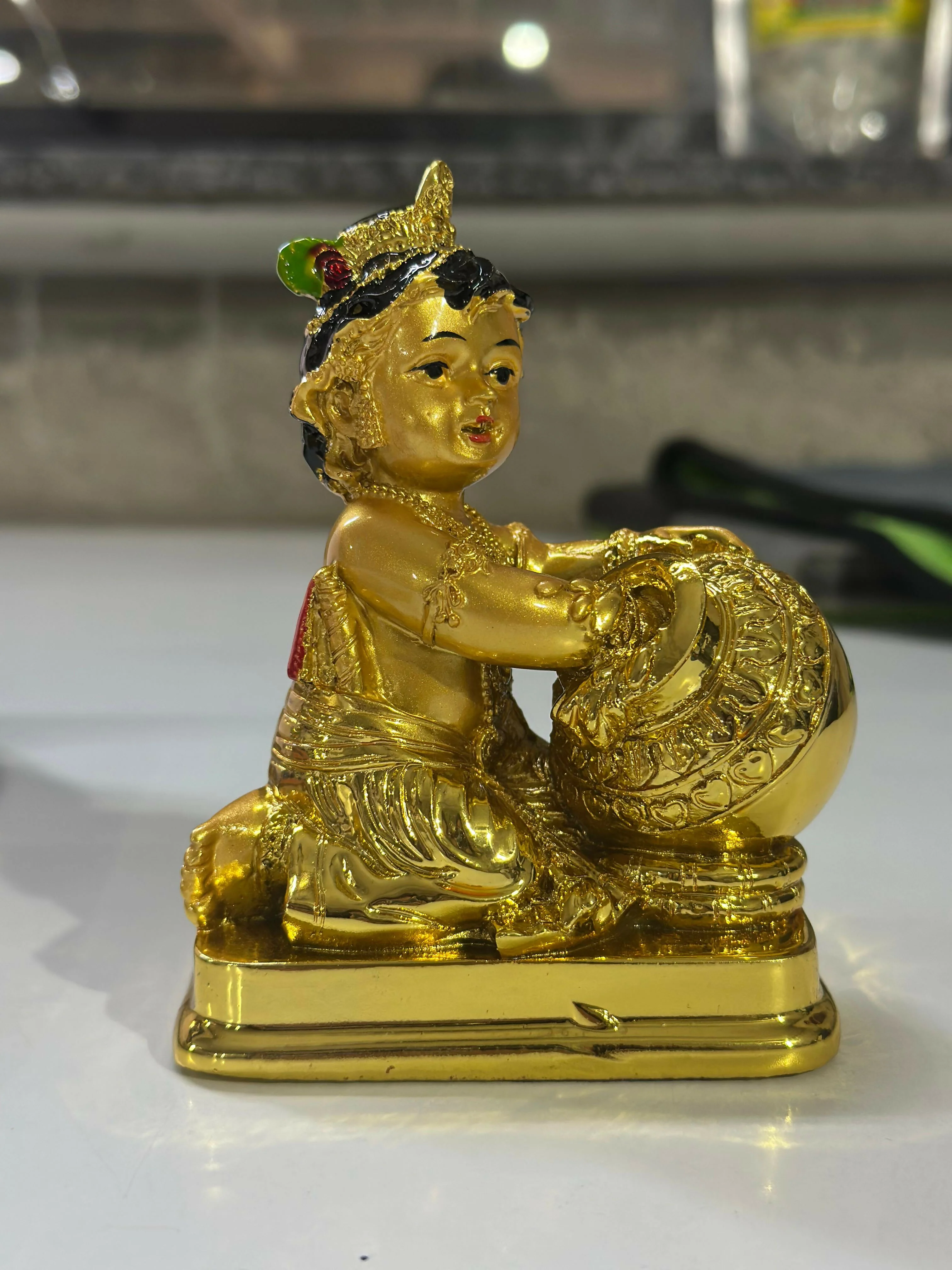 Gold Finish Baby Krishna with Butter Pot Decorative Idol for Home - Image 4