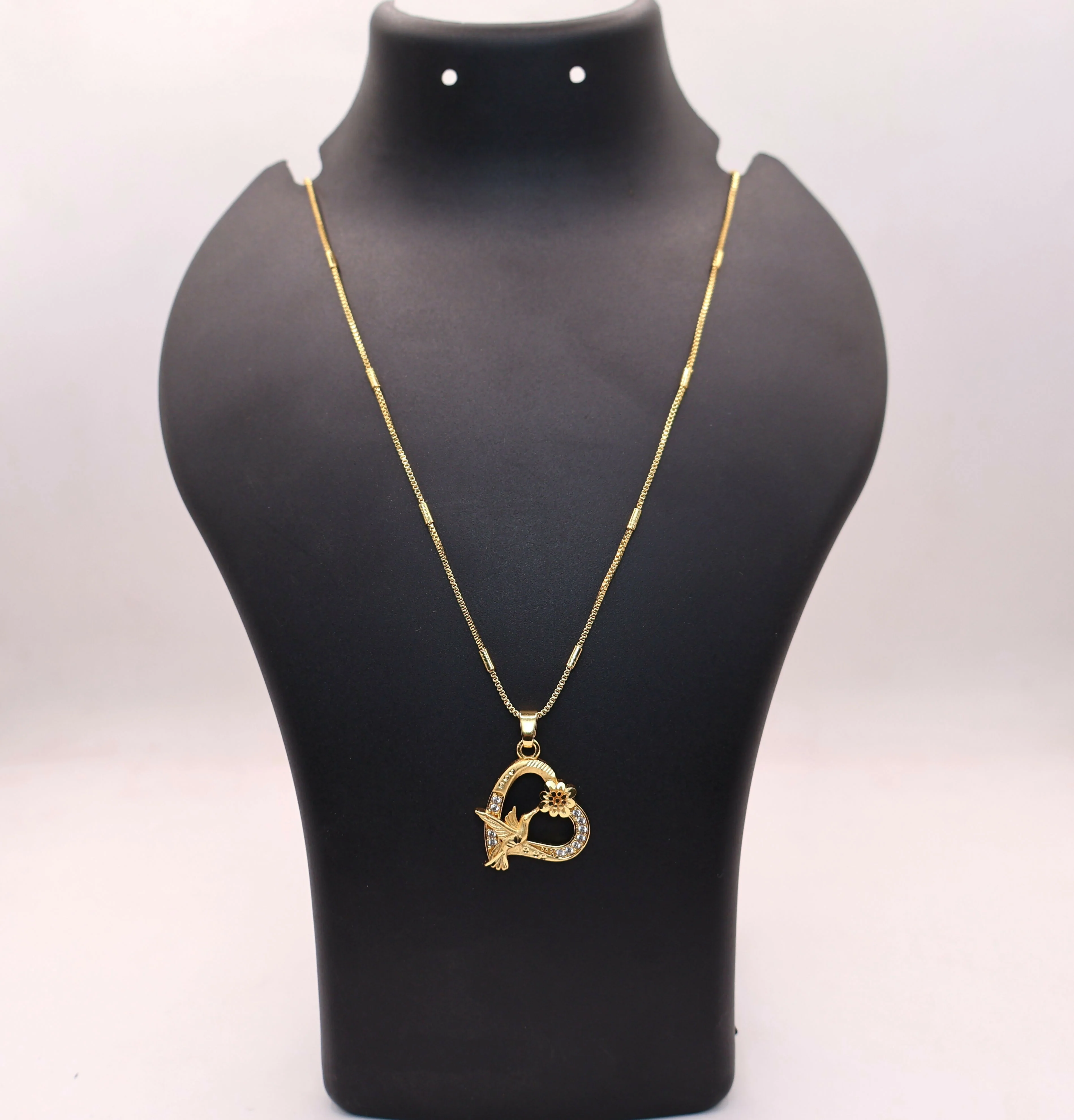Gold pendant Heart Hummingbird Pendant Necklace - Image 3