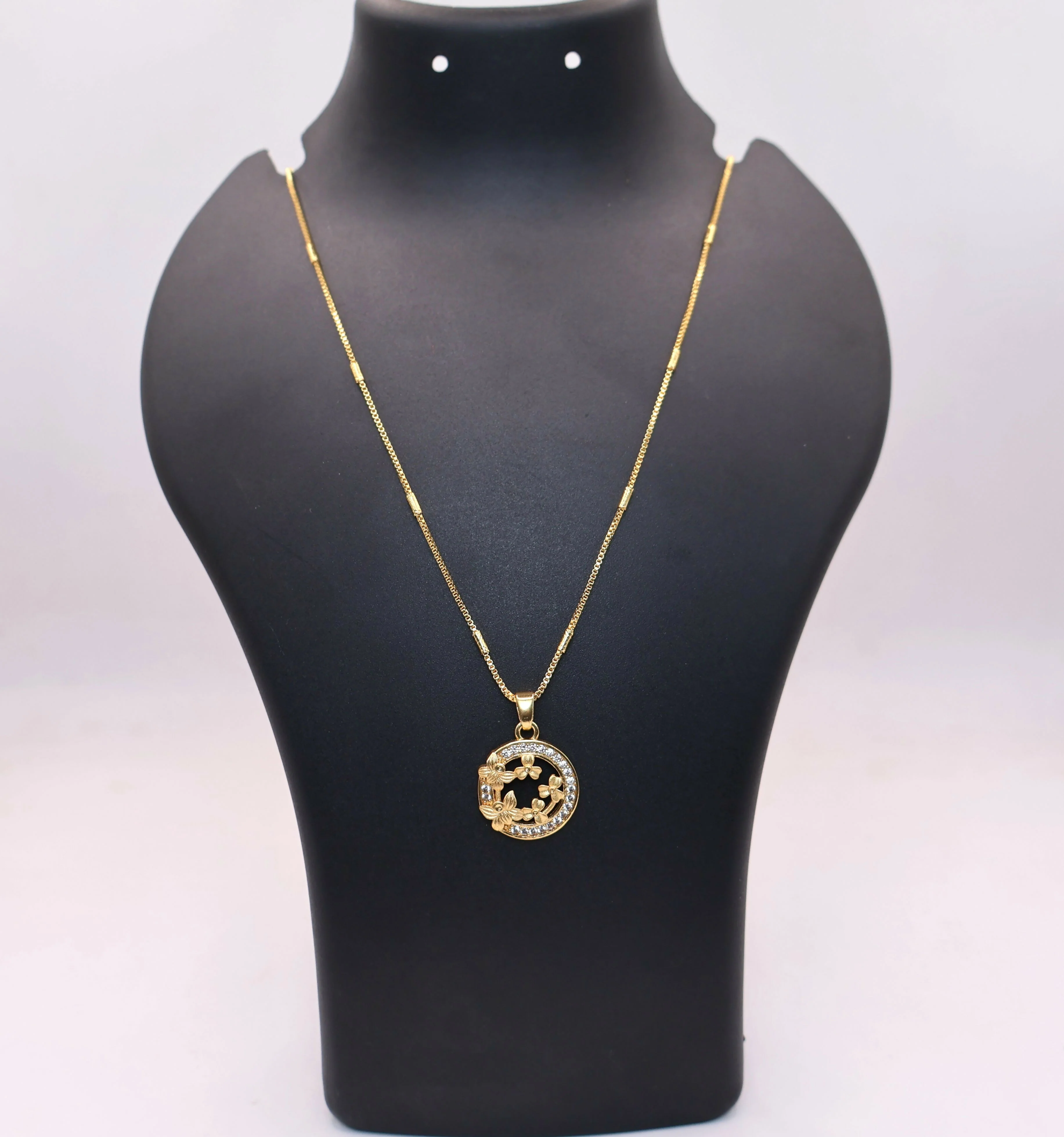 Gold-Plated AD Floral Circle Pendant Necklace For women and girls - Image 3