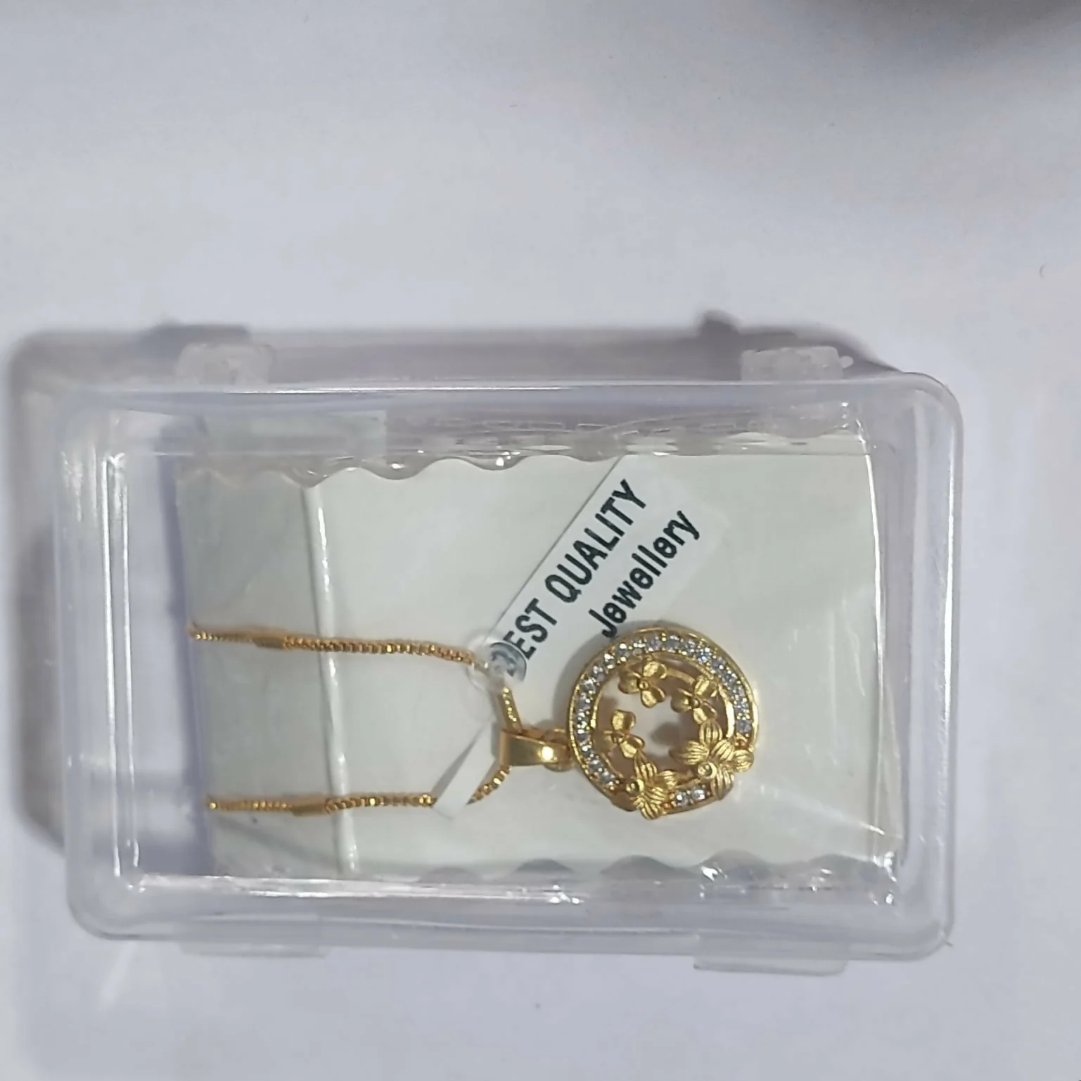 Gold-Plated AD Floral Circle Pendant Necklace For women and girls - Image 4