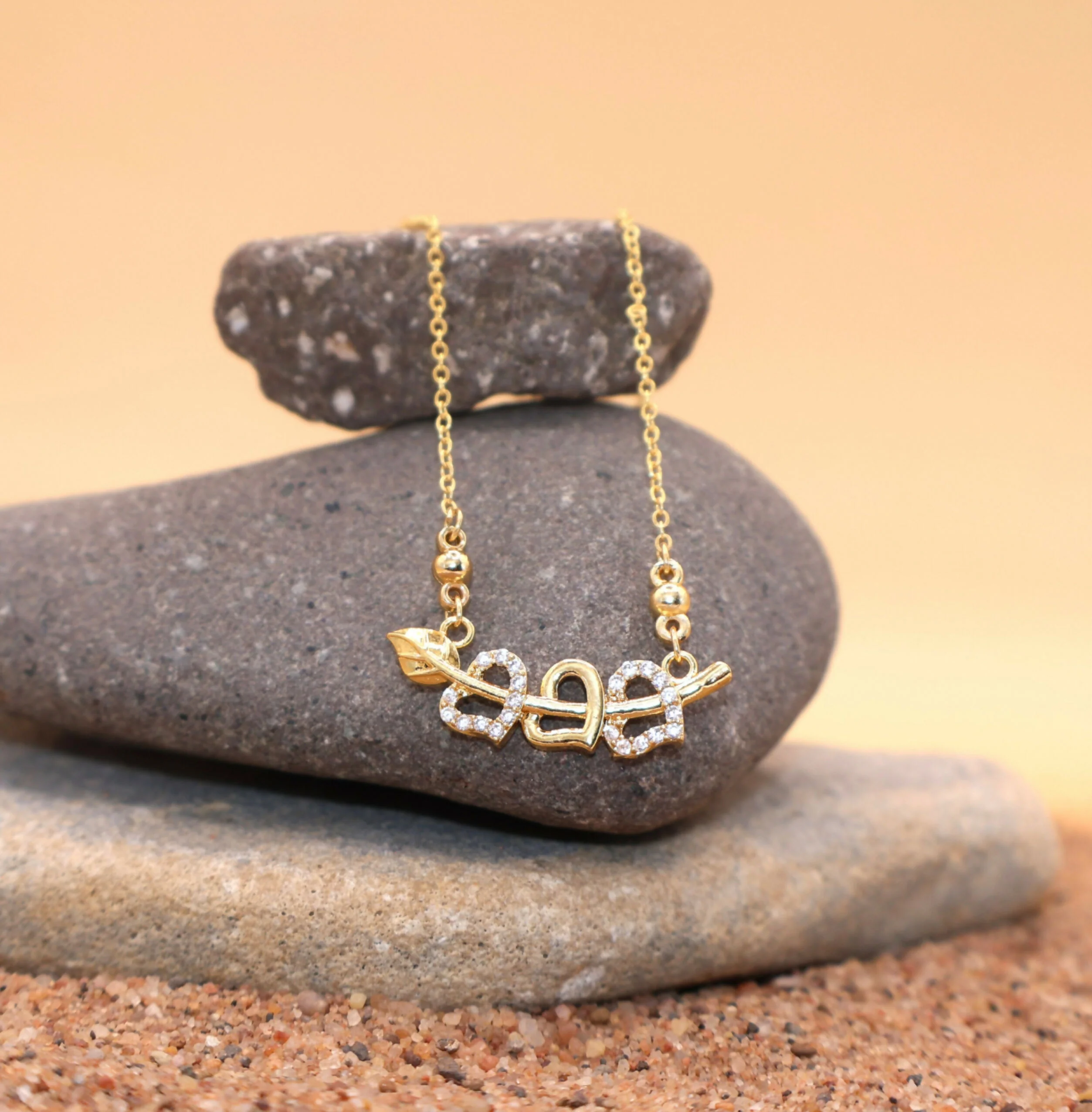 Gold Plated Interlocking Hearts Leaf AD Pendant Necklace For women and girls - Image 2