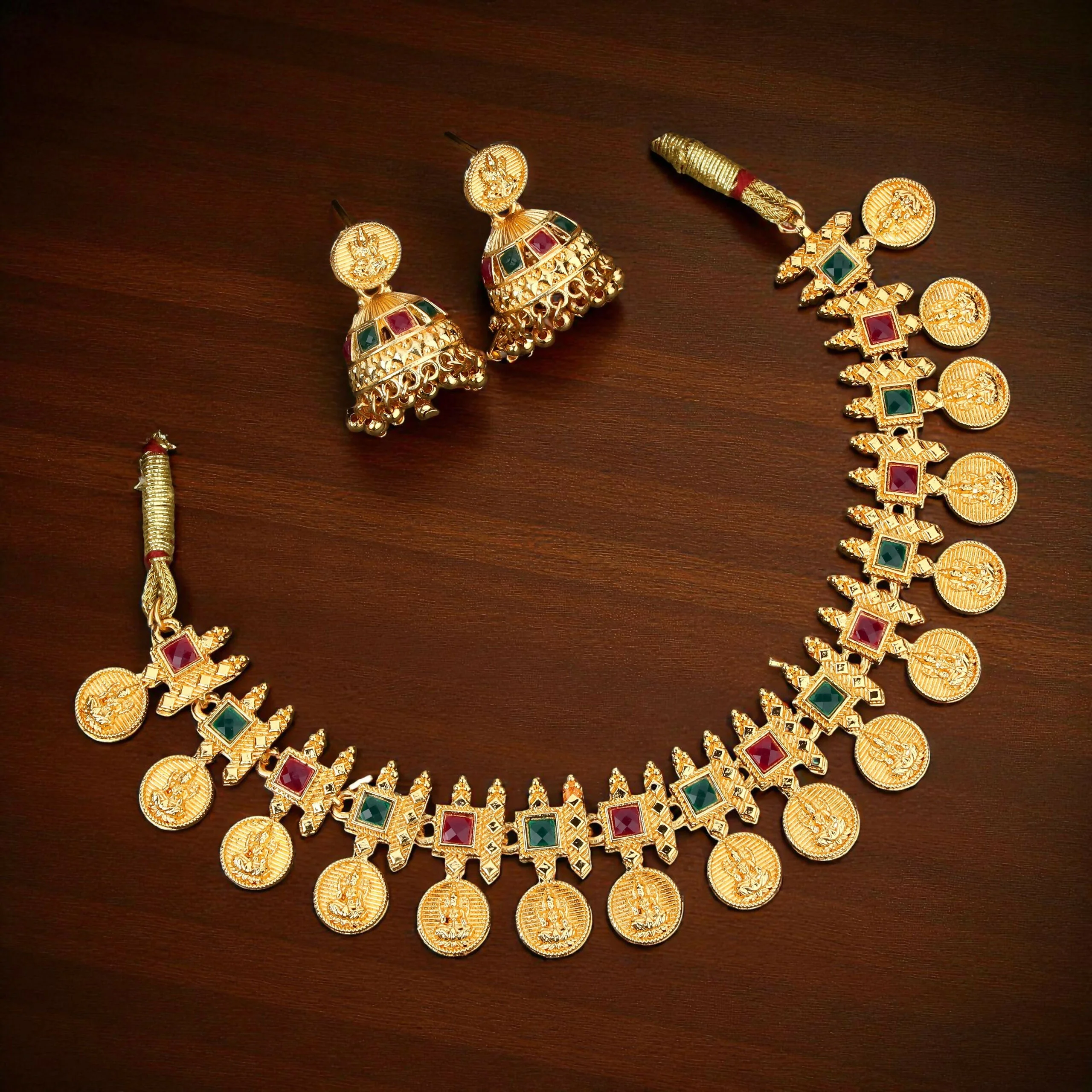 Gold-Tone Traditional Green & Ruby Shield Choker - Image 3