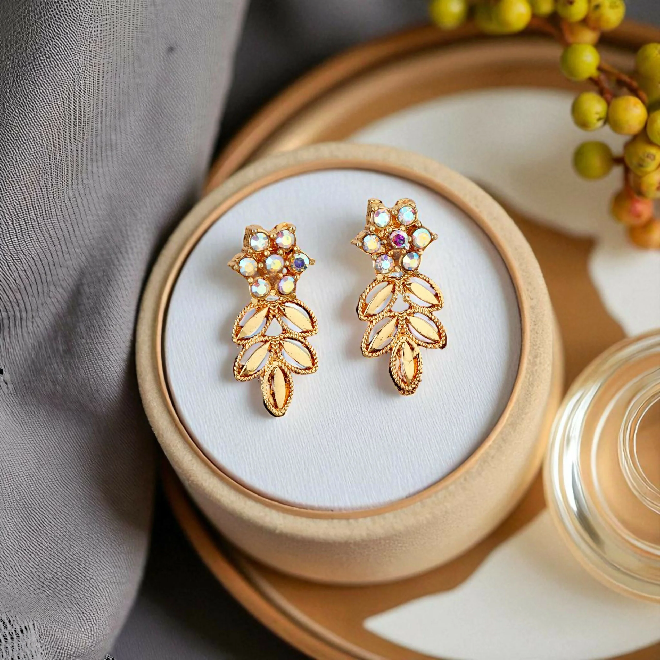 Gold-Toned American Diamond & Kundan-Style Leafy Necklace Set - Image 4