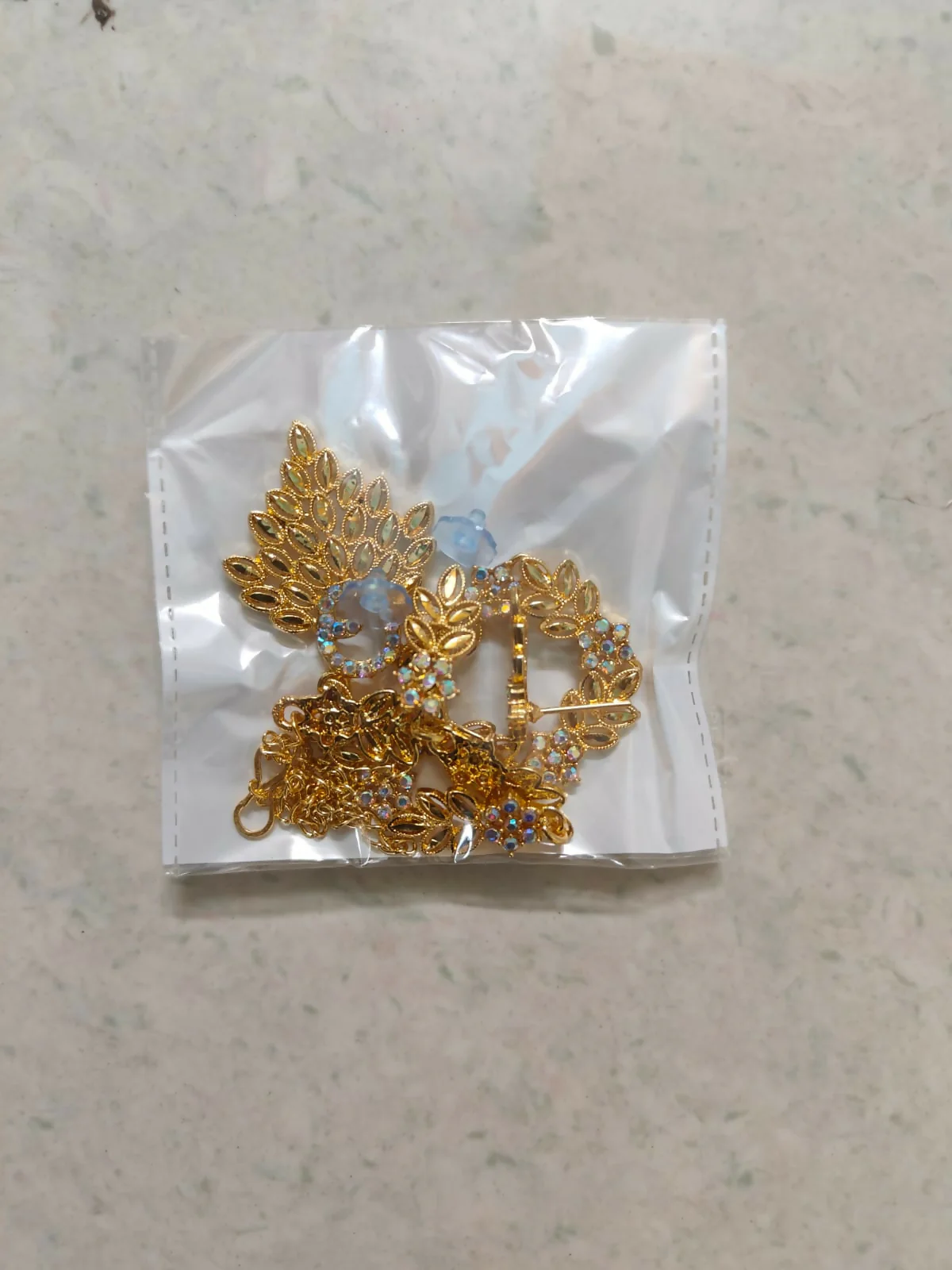 Gold-Toned American Diamond & Kundan-Style Leafy Necklace Set - Image 5